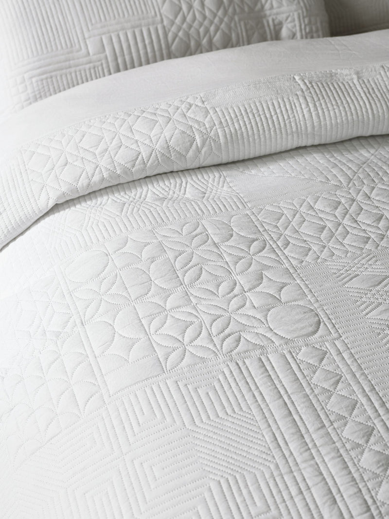 Catherine Lansfield White Folkstone Geo duvet cover set - British product