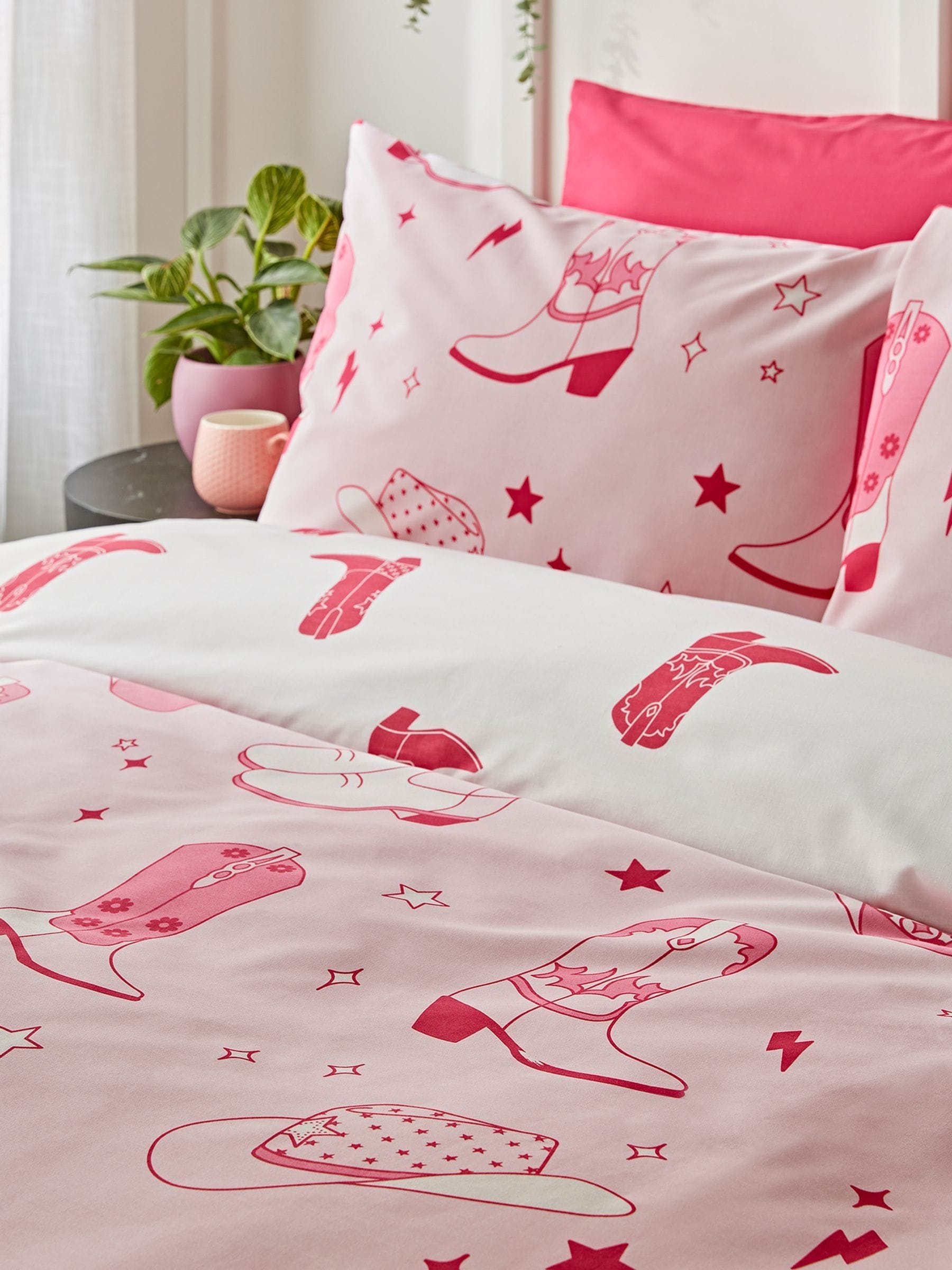 Sassy B Pink Cowgirl Boots Reversible Duvet Cover Set