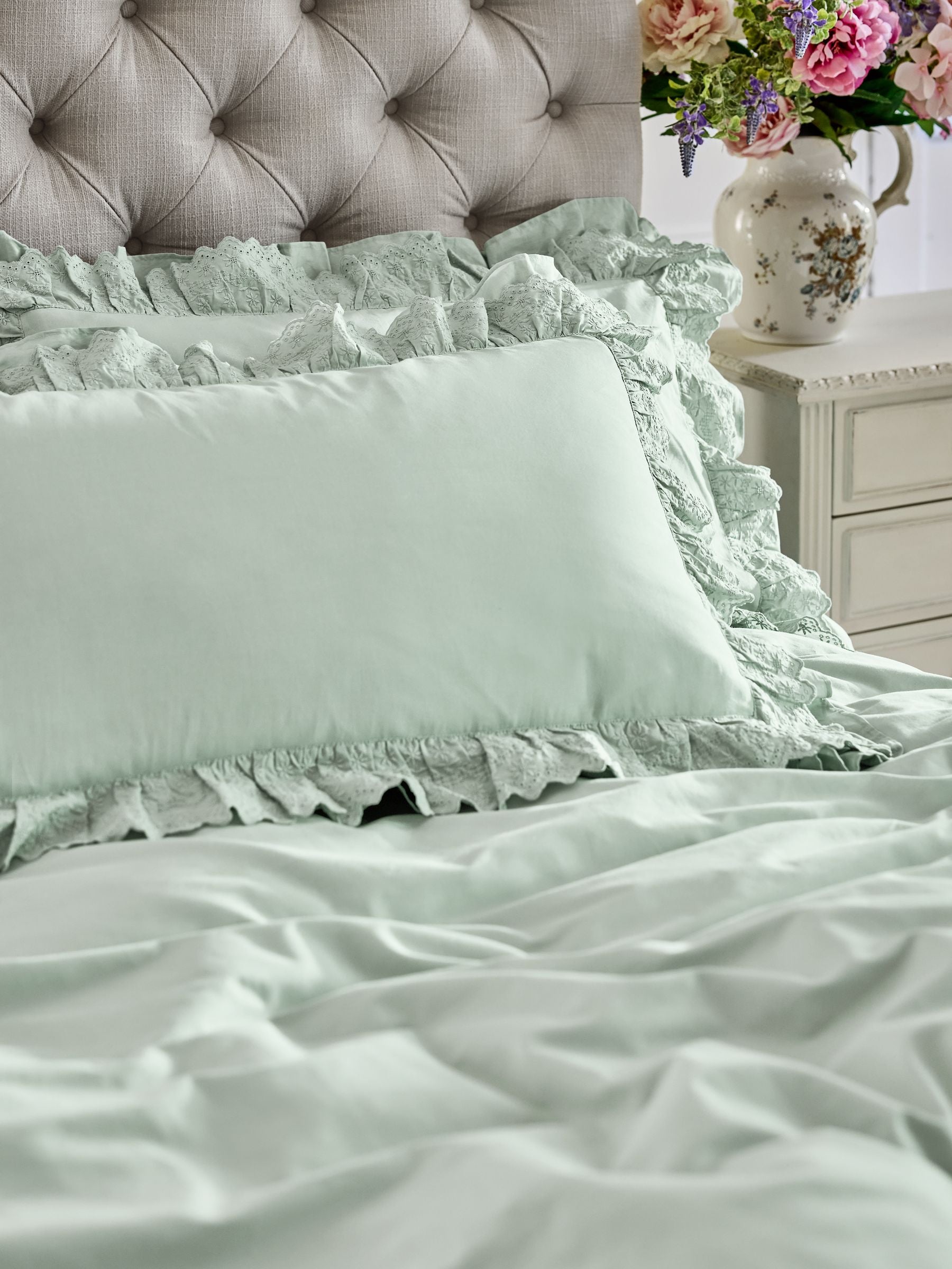 Shabby Chic blue Broderie Anglaise ruffle duvet cover set (British brand)