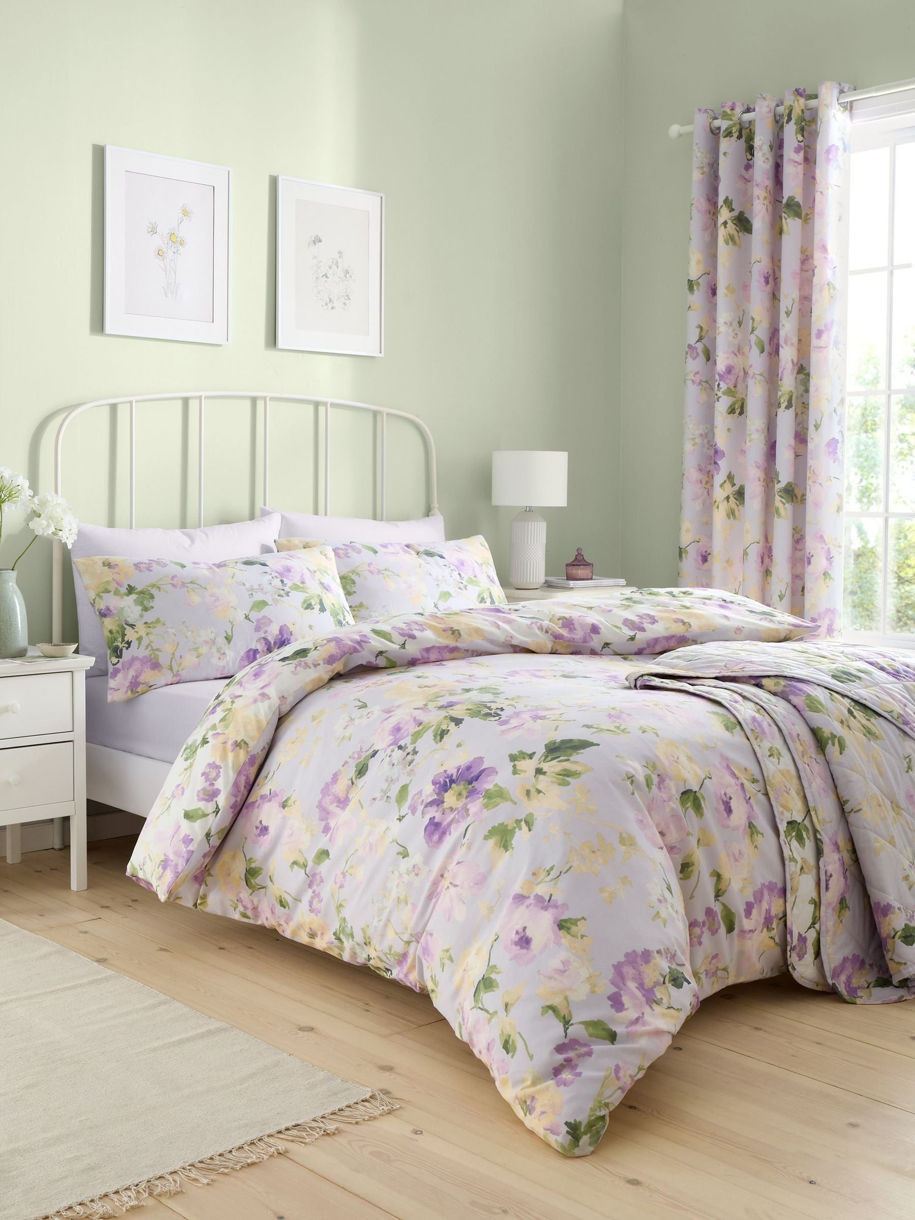 Dreams and Drapes lilac flourette duvet cover set - British product