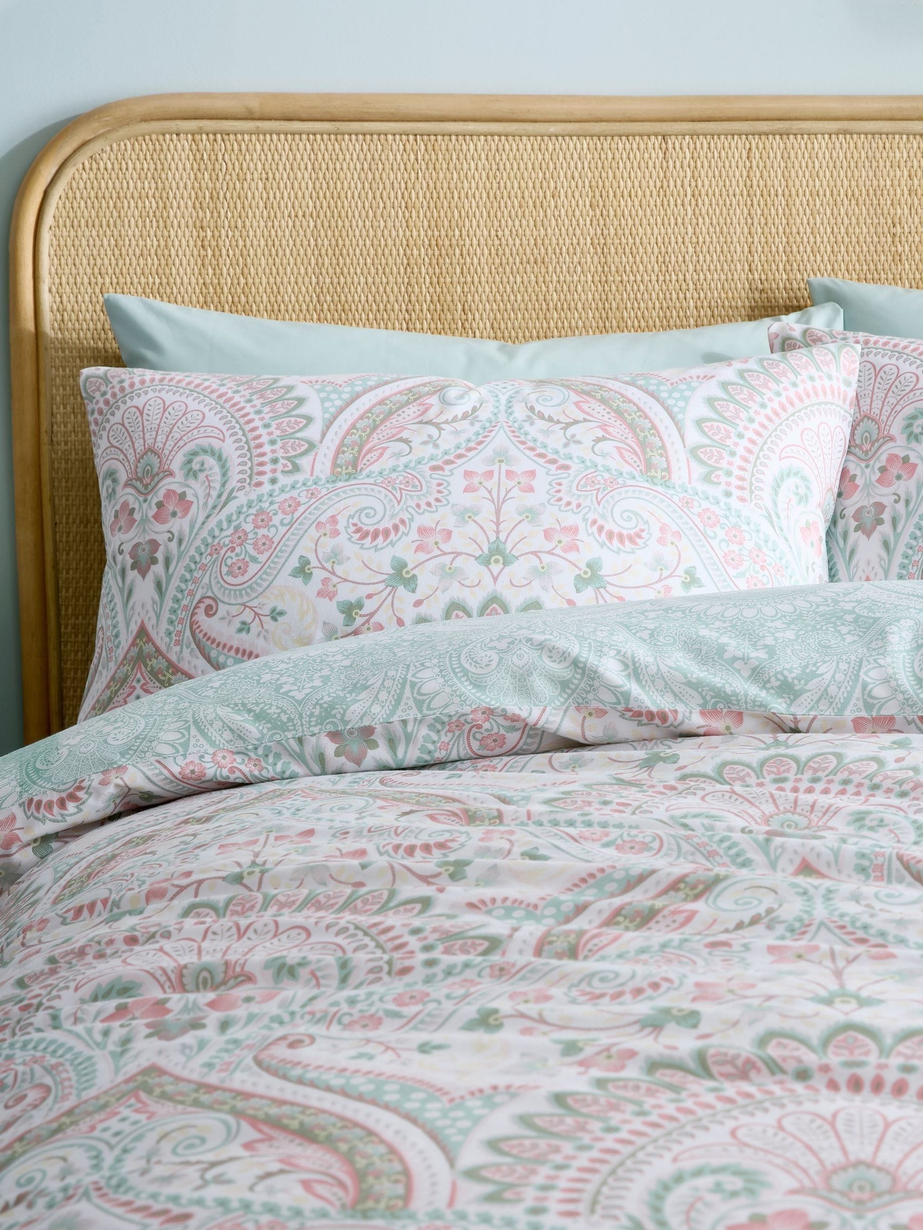 Dreams & Drapes Green Palais Reversible Duvet Cover Set - British product