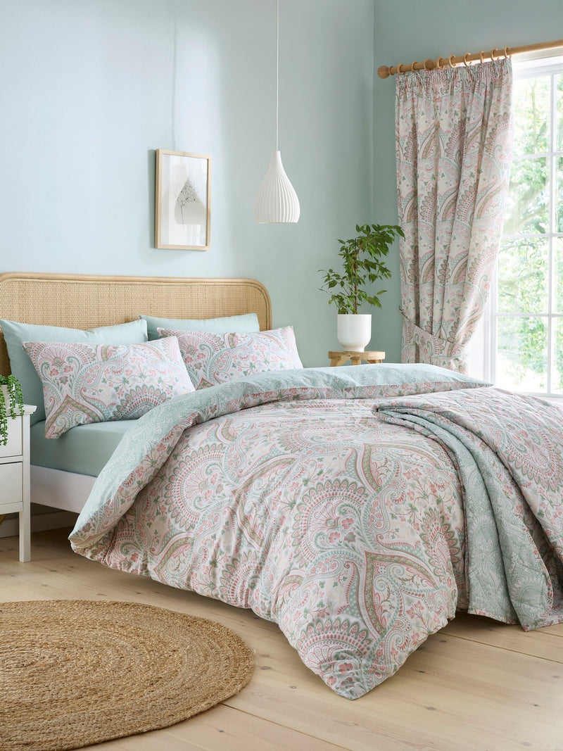 Dreams & Drapes Green Palais Reversible Duvet Cover Set - British product