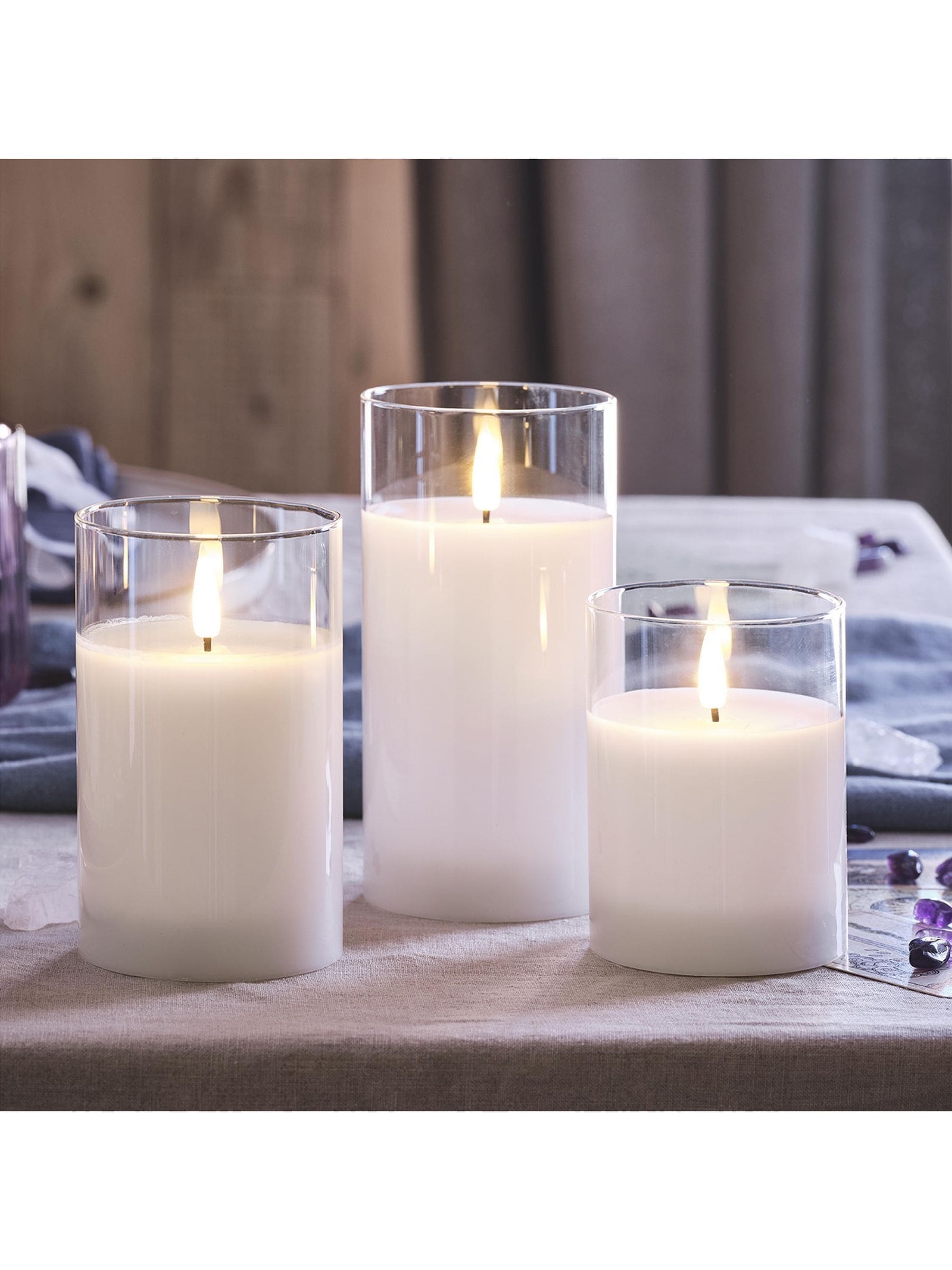 Lights4fun White TruGlow LED glass candle trio 15cm, UK version
