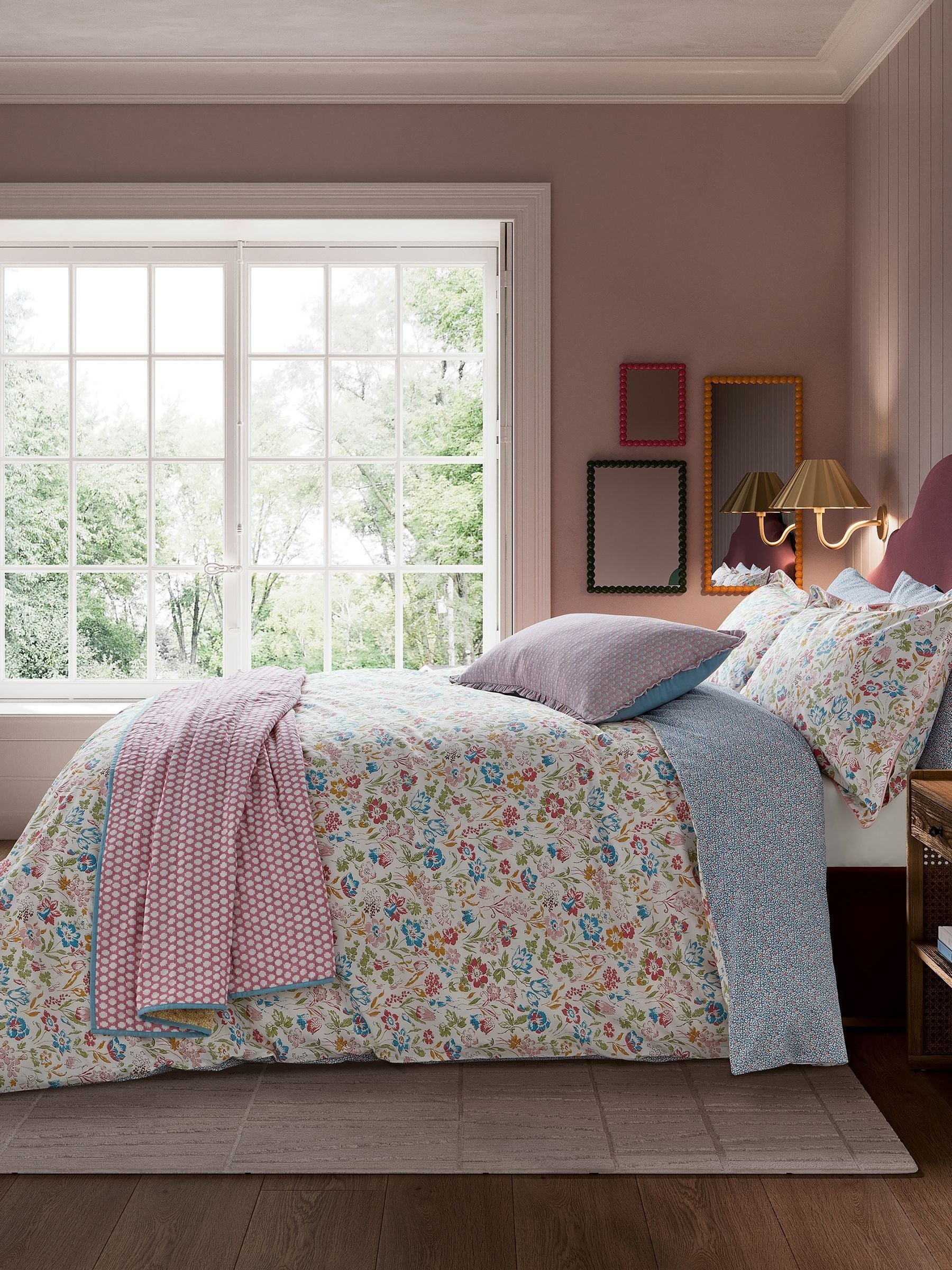 Land & Shore Meadowsweet duvet cover and pillowcase set, UK version