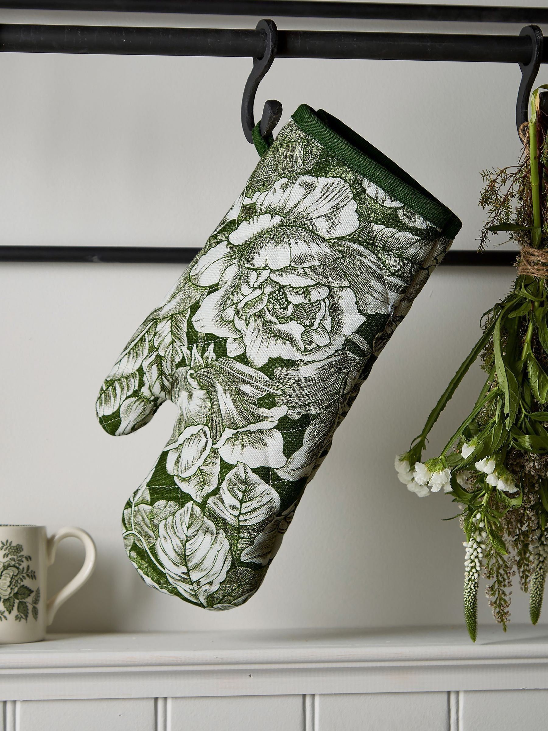 Burleigh Green Hibiscus single oven gloves - British product