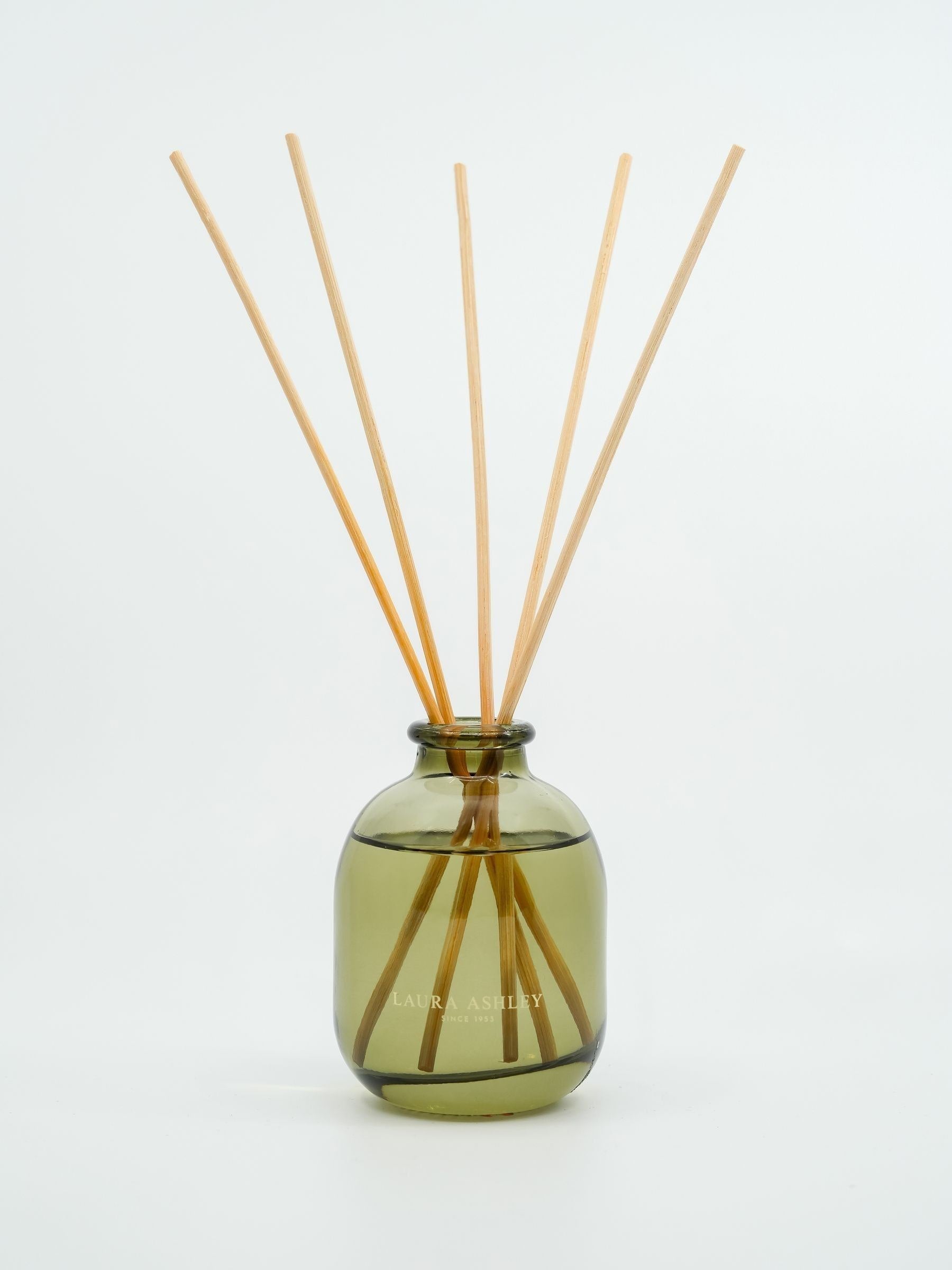 Laura Ashley Natures Craft scented reed diffuser 100ml, UK version