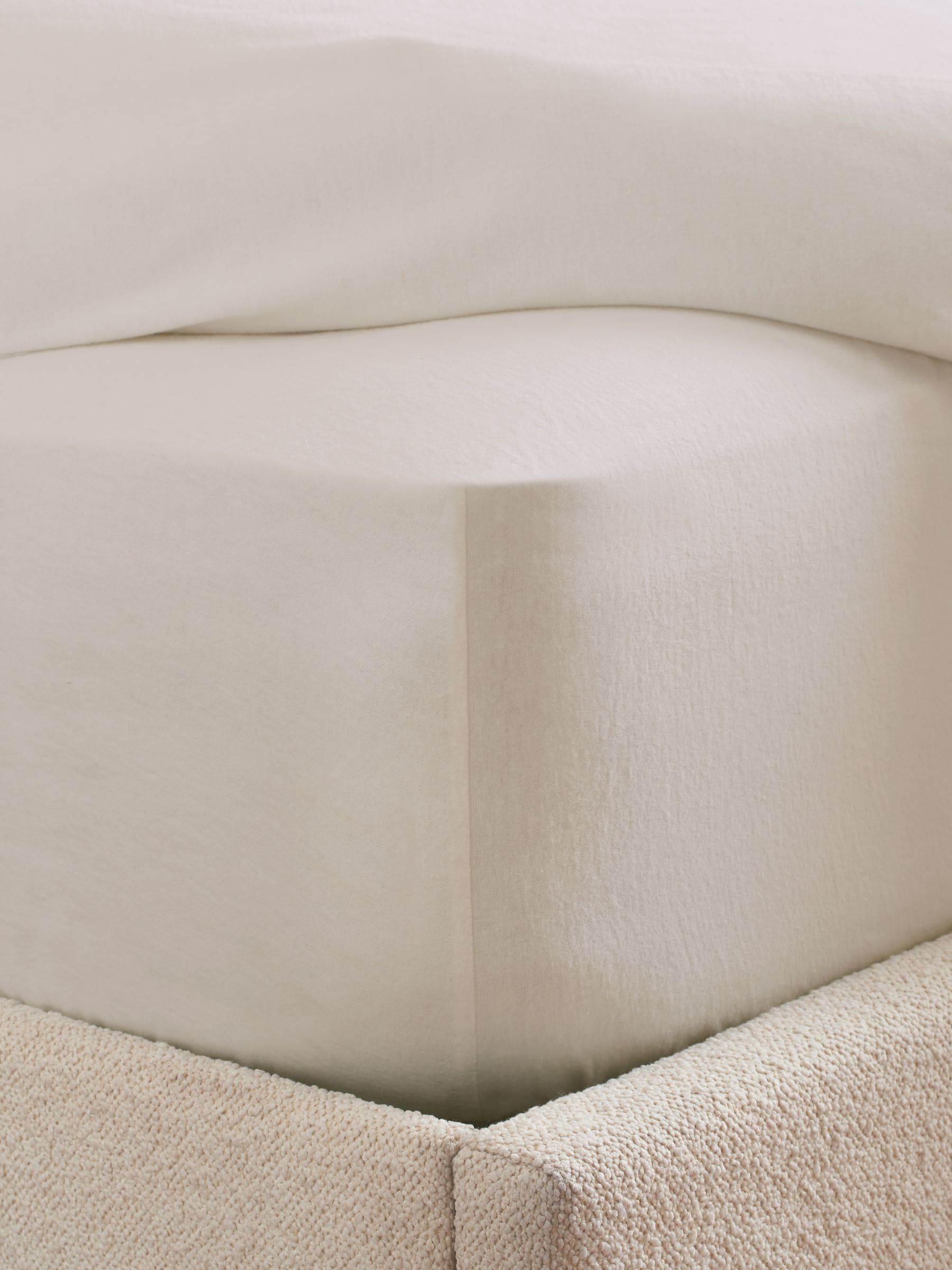Ivory Brushed Cotton Supersoft Deep Fitted Sheet, UK version