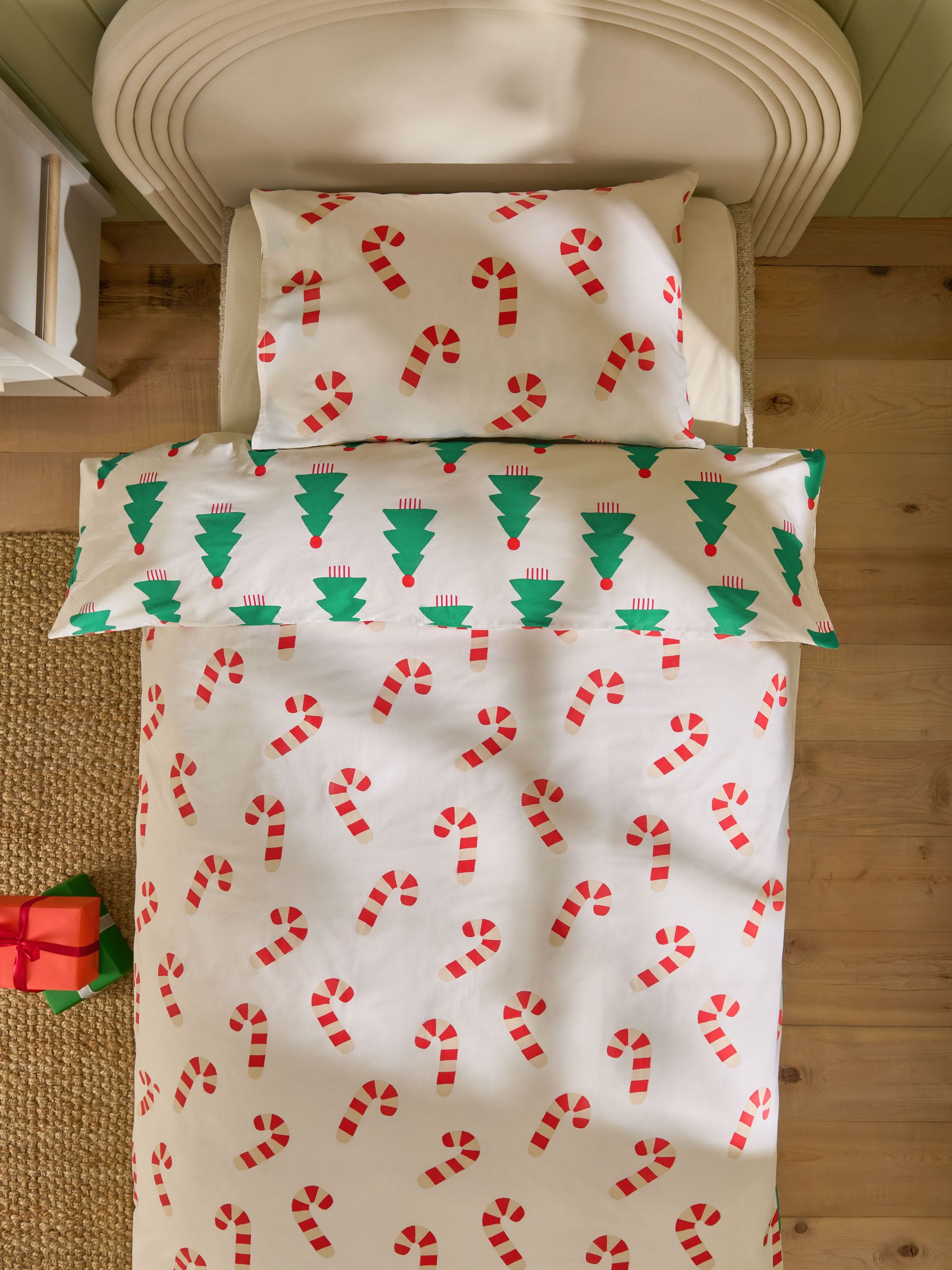 Reversible white green trees christmas duvet cover set - British product