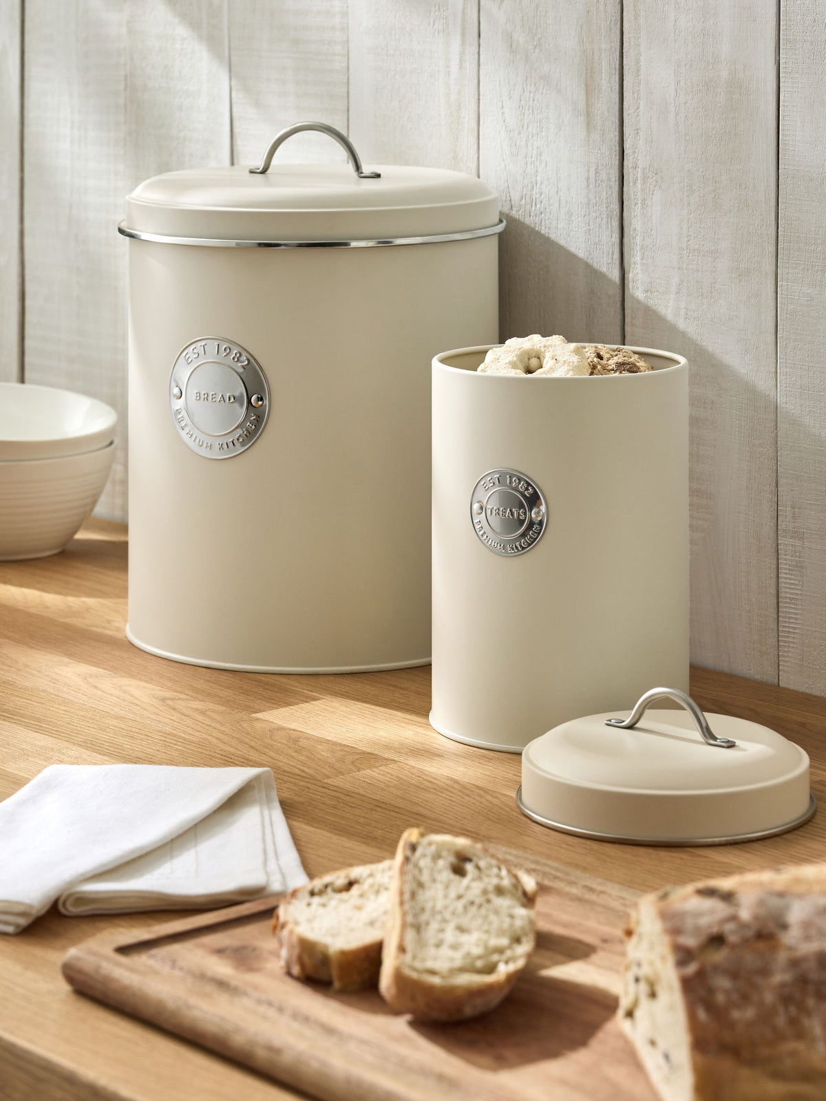 Cream Badge Set of 2 Metal Storage Jars for Tea, Coffee & Sugar - British product