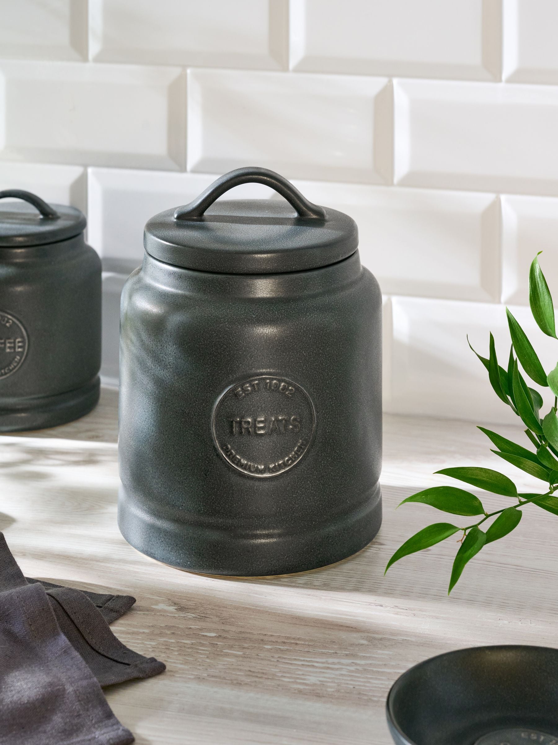 Black Country Badge treat storage jar - British product