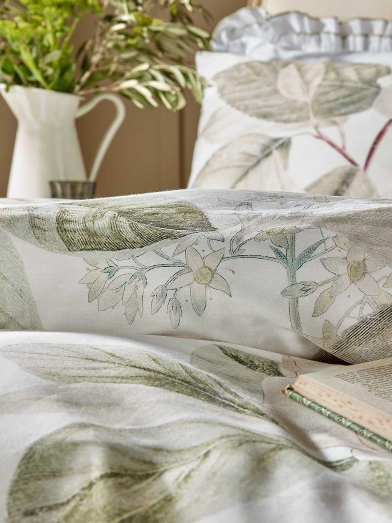 Vantona Multi Floral Clara quilt cover set (British brand)
