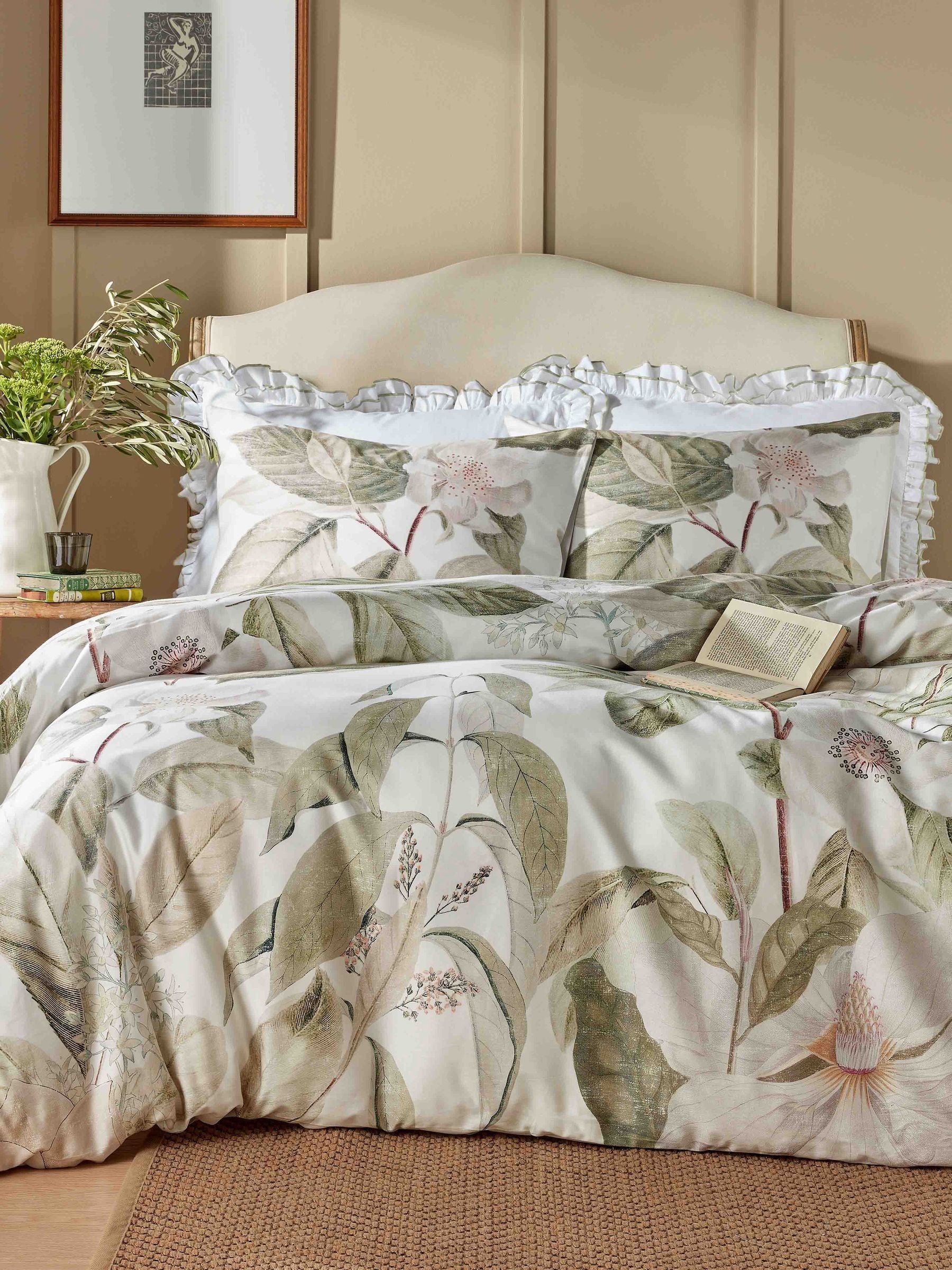 Vantona Multi Floral Clara quilt cover set (British brand)