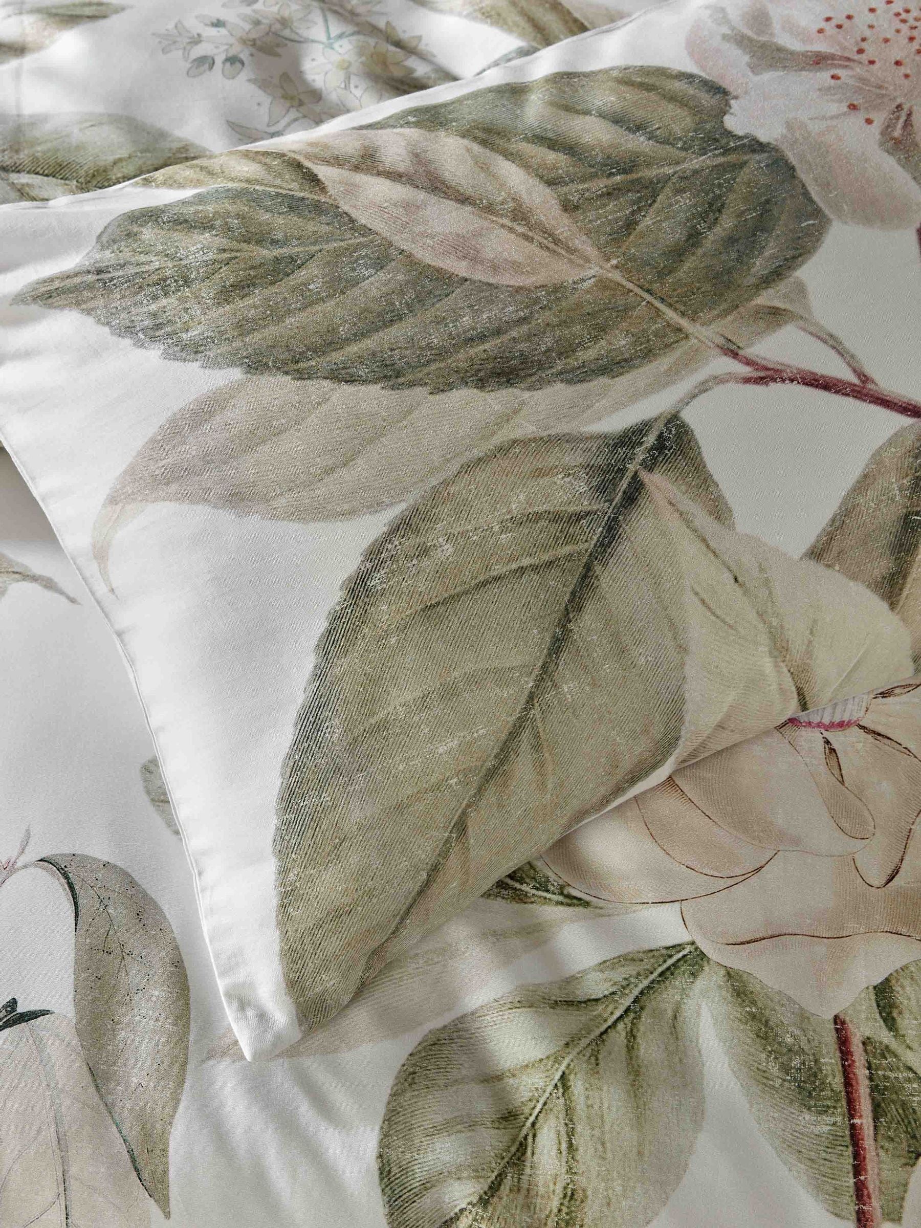 Vantona Multi Floral Clara quilt cover set (British brand)
