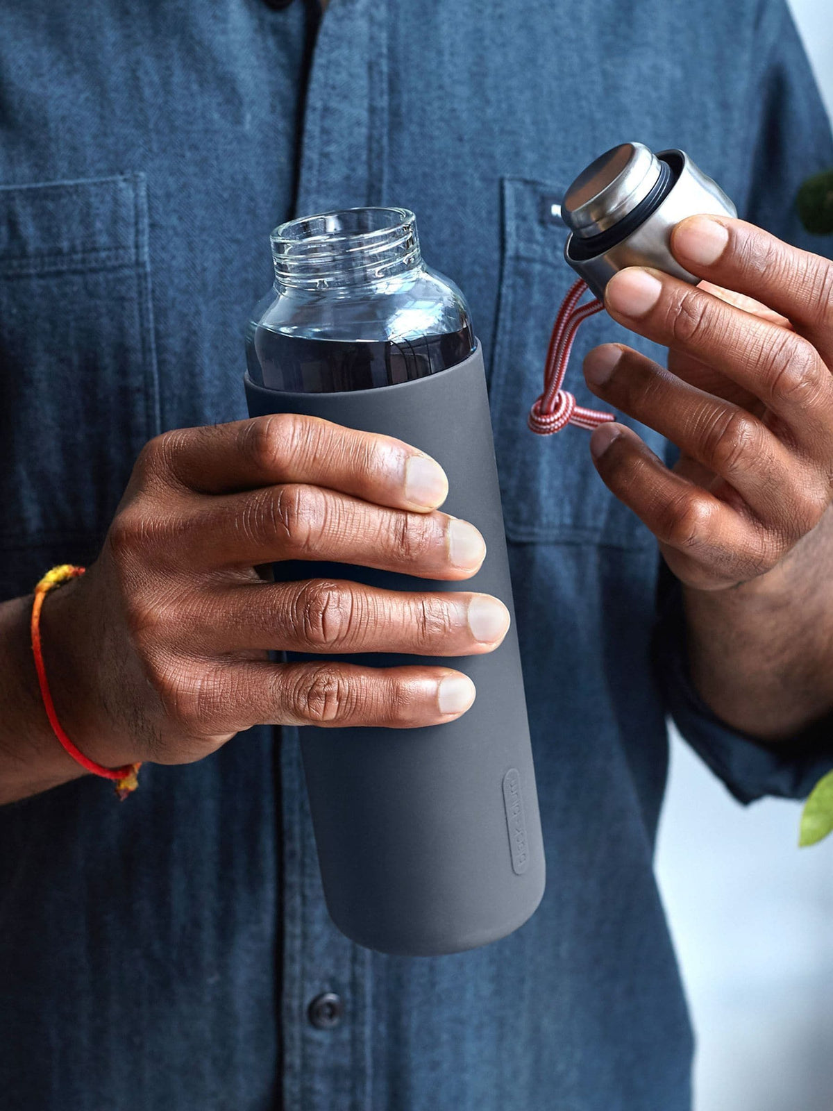 Black & Blum Slate glass water bottle 600ml - British product