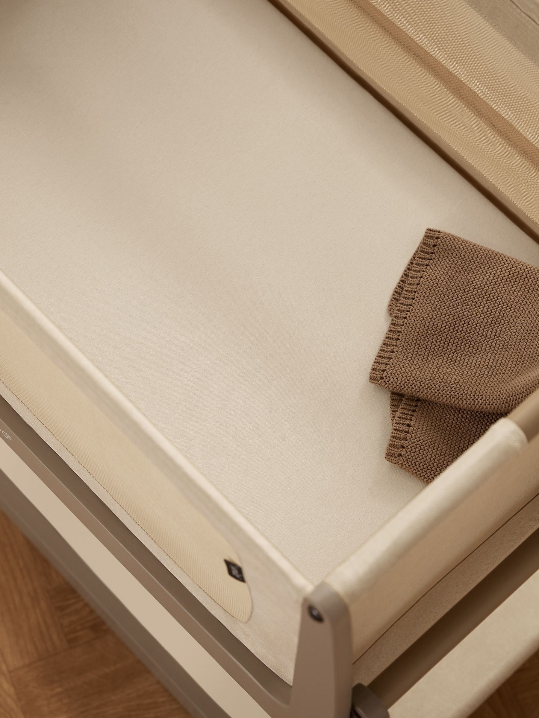 Snuz sand crib sheets 2 pack (British brand)
