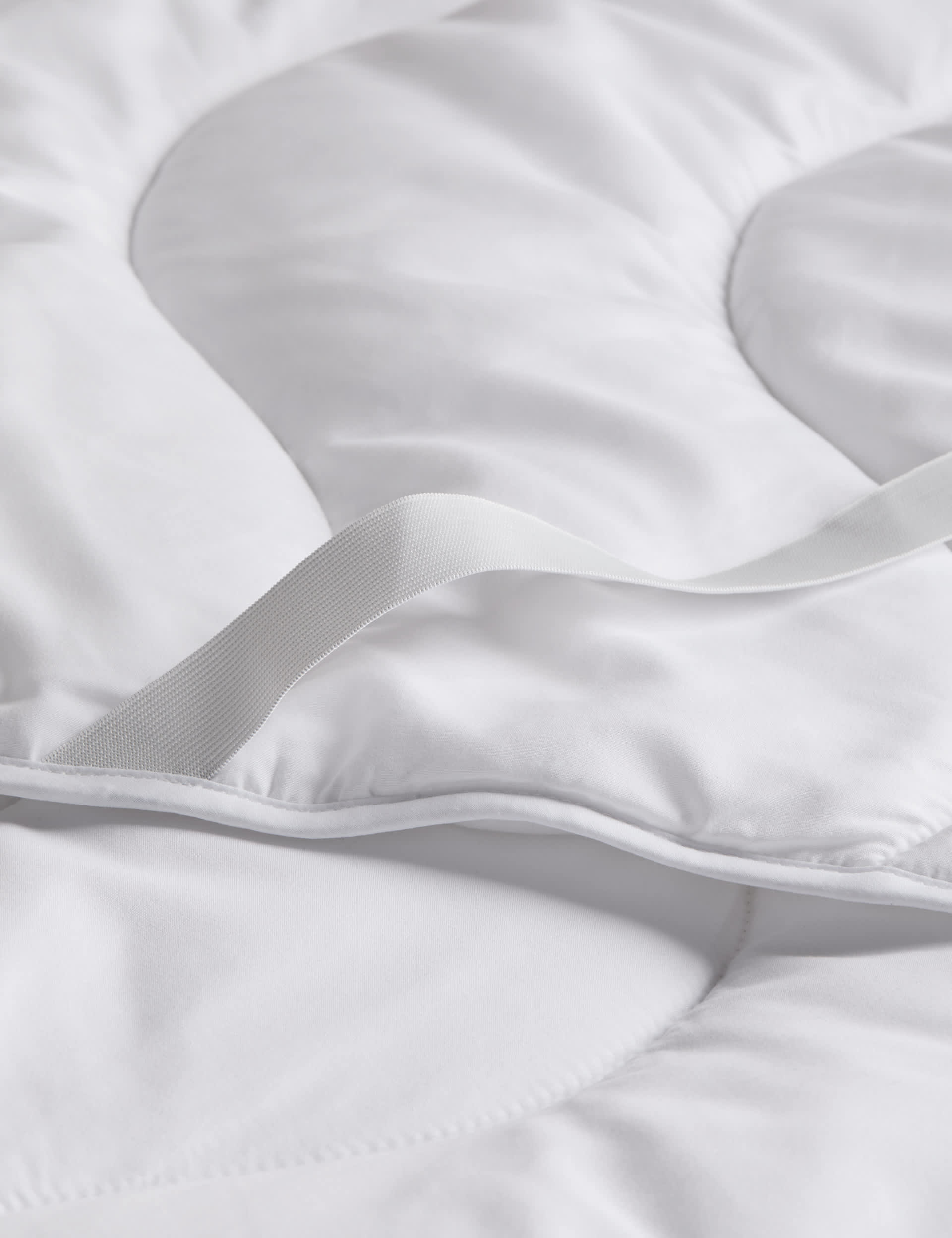 Fresh and Cool quilted mattress topper - British product