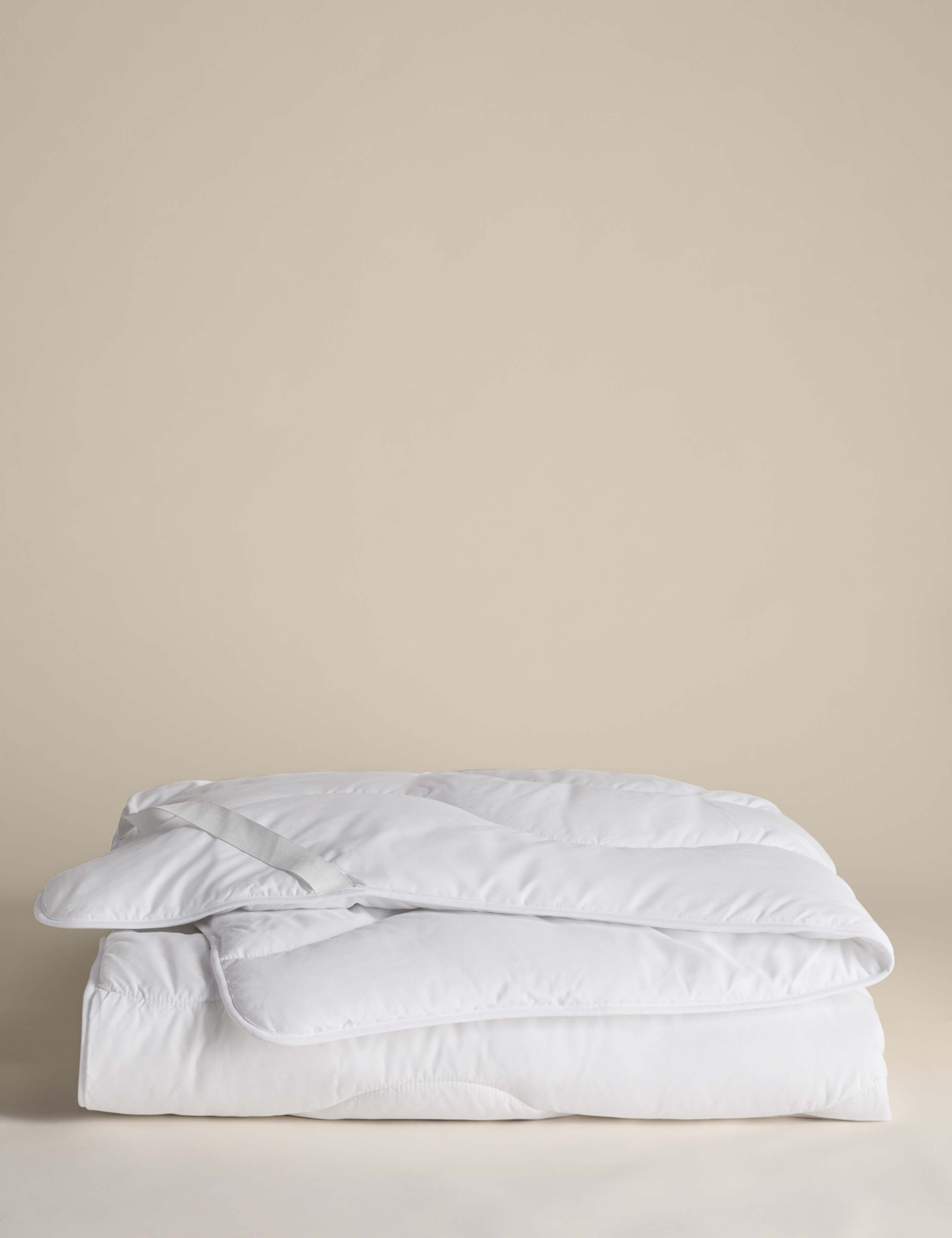 Fresh and Cool quilted mattress topper - British product