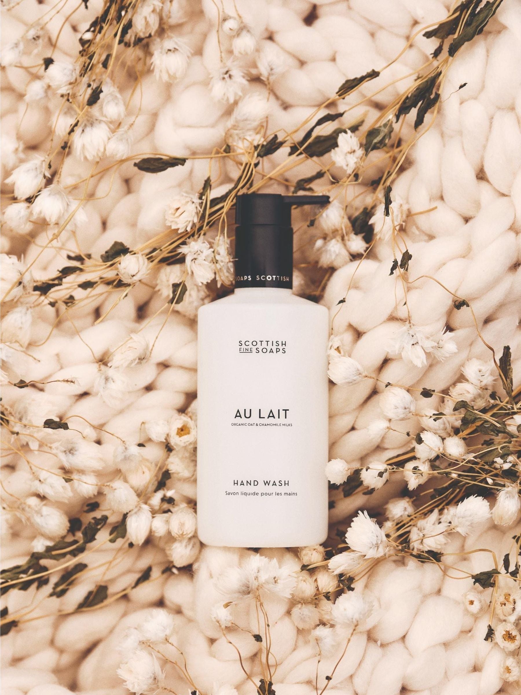 Scottish Fine Soaps Au Lait Hand Wash 300ml