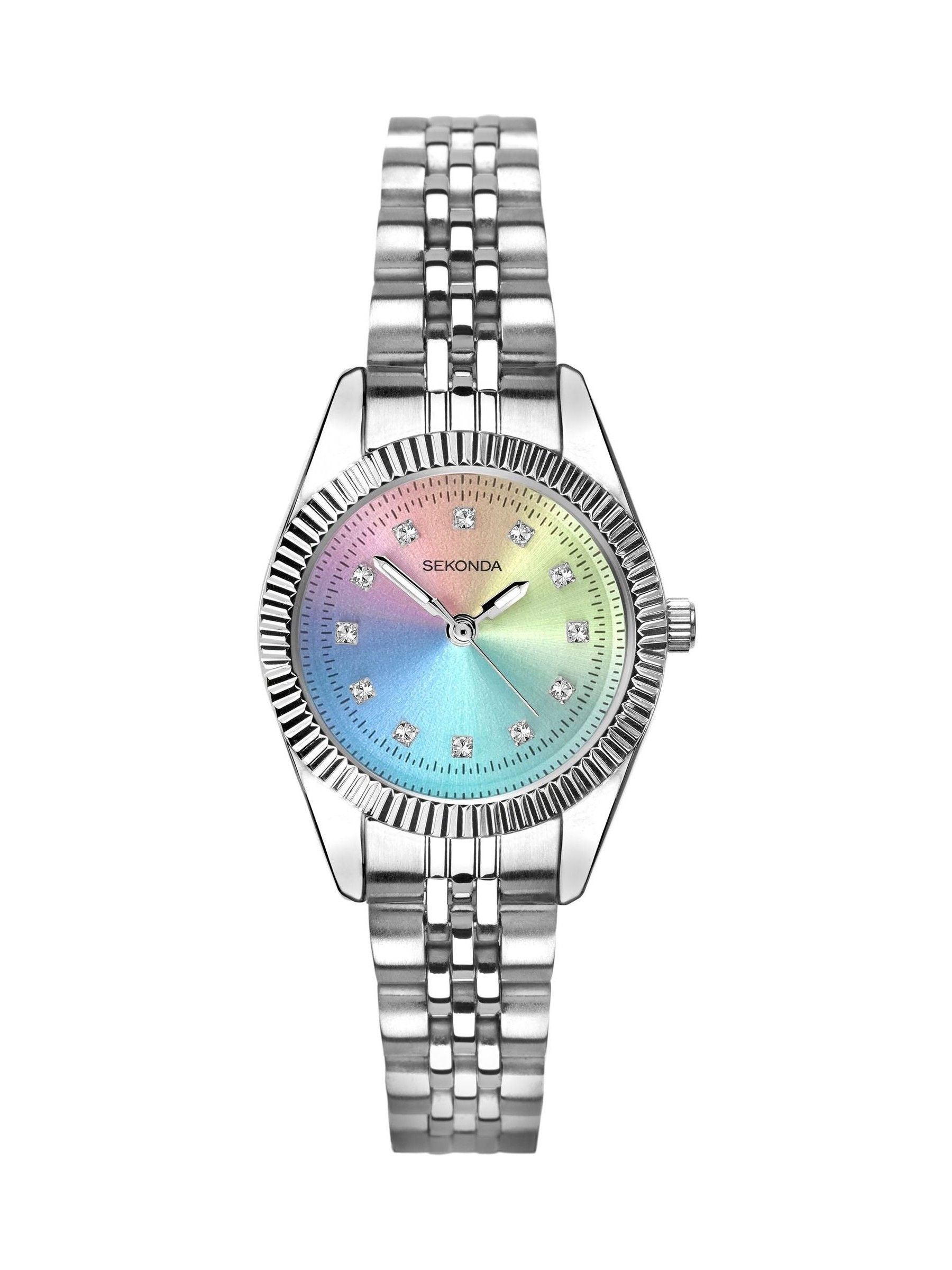 Women's 26mm Round Analogue Watch with Silver Bracelet and Sparkling Dial