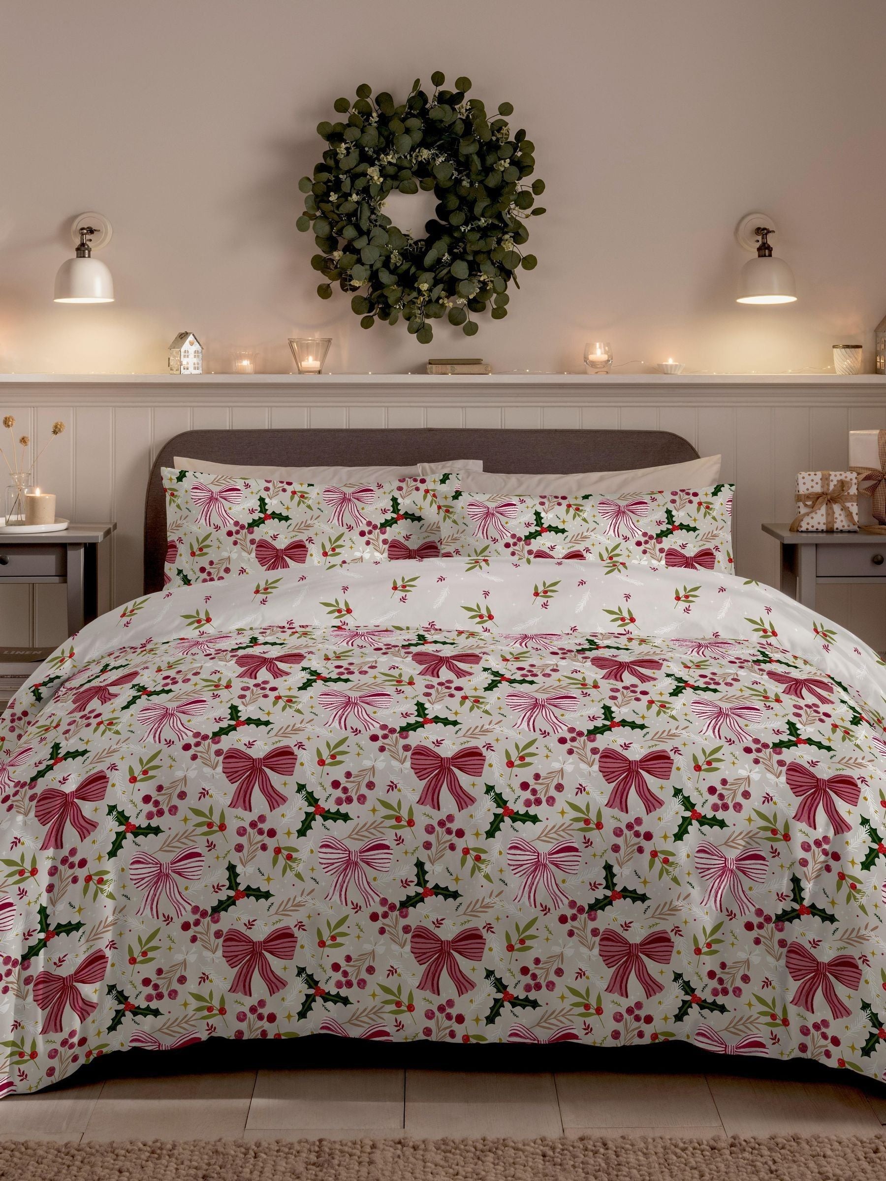 Copenhagen Home cranberry Christmas bows duvet cover set single - British product