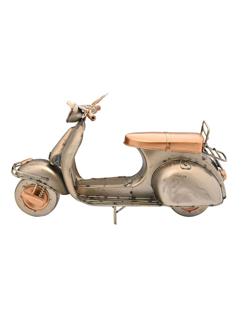 Widdop silver scooter ornament 15x28x9cm (British brand)