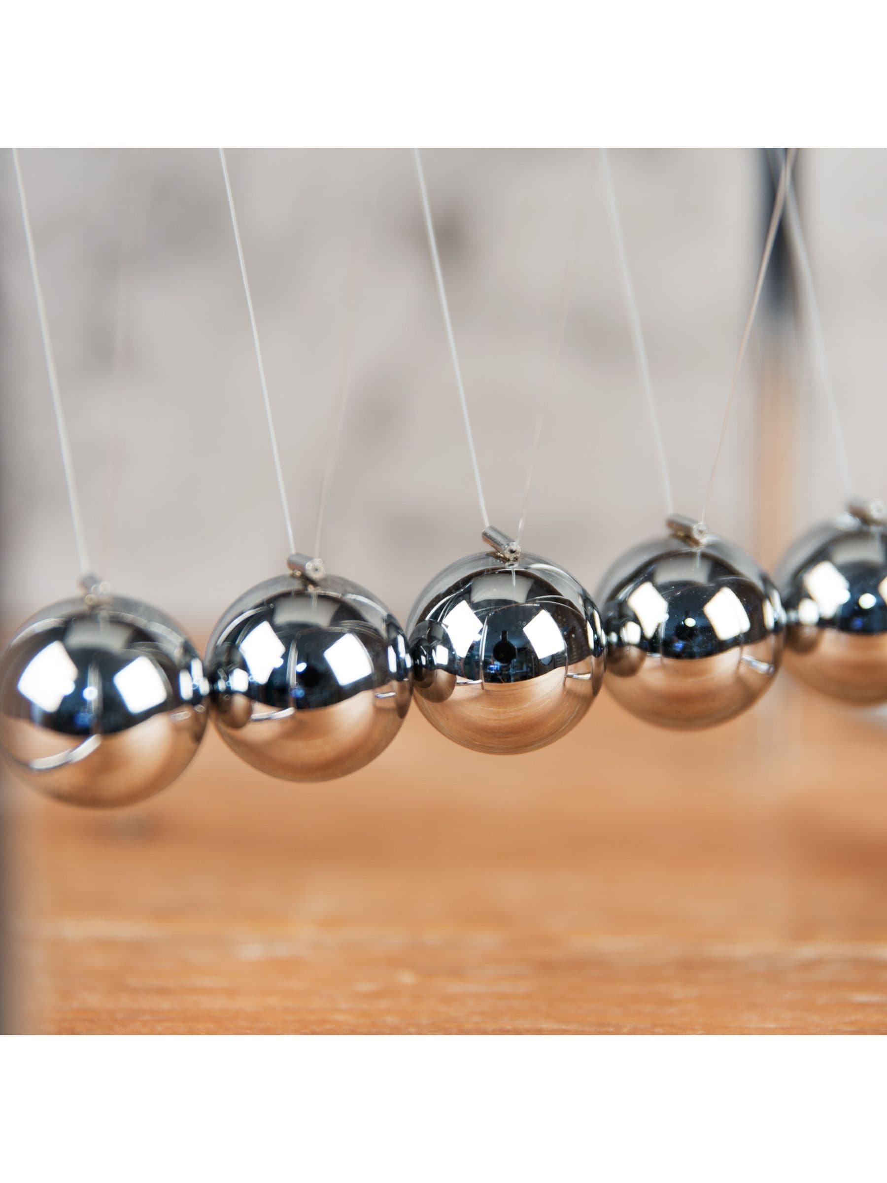 Widdop Newton's Cradle polished chrome desk toy 14x18cm (British brand)