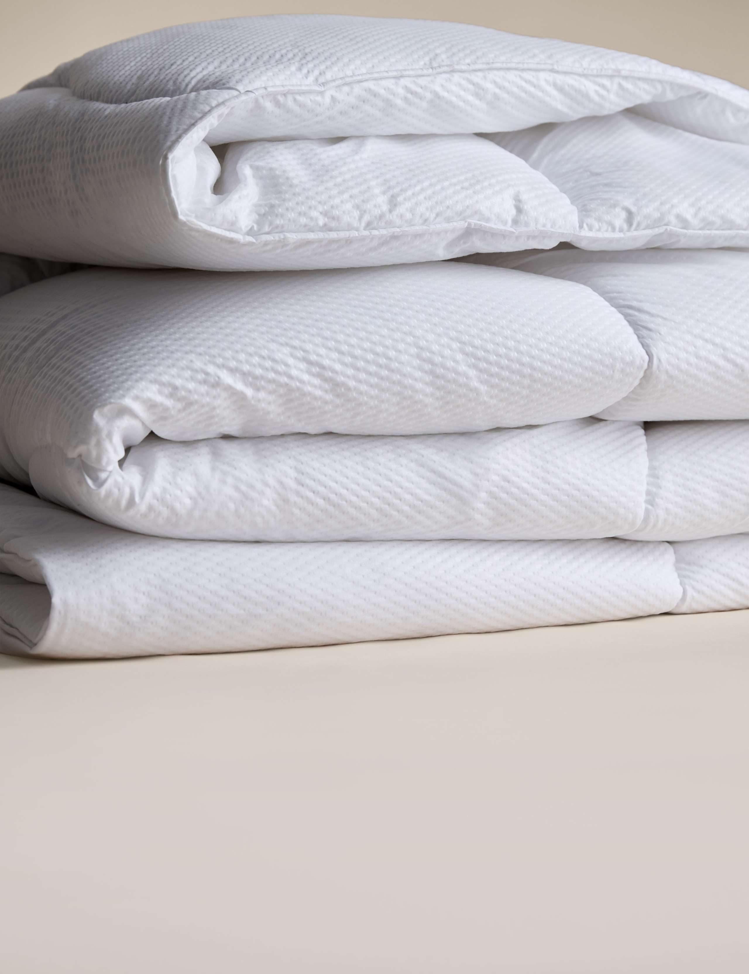 Guest Essentials 7.5 Tog Duvet
