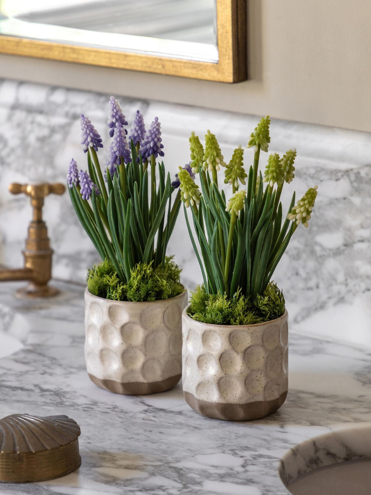 Gallery Home set of two white faux spring hydrangea in ceramic pots - British product