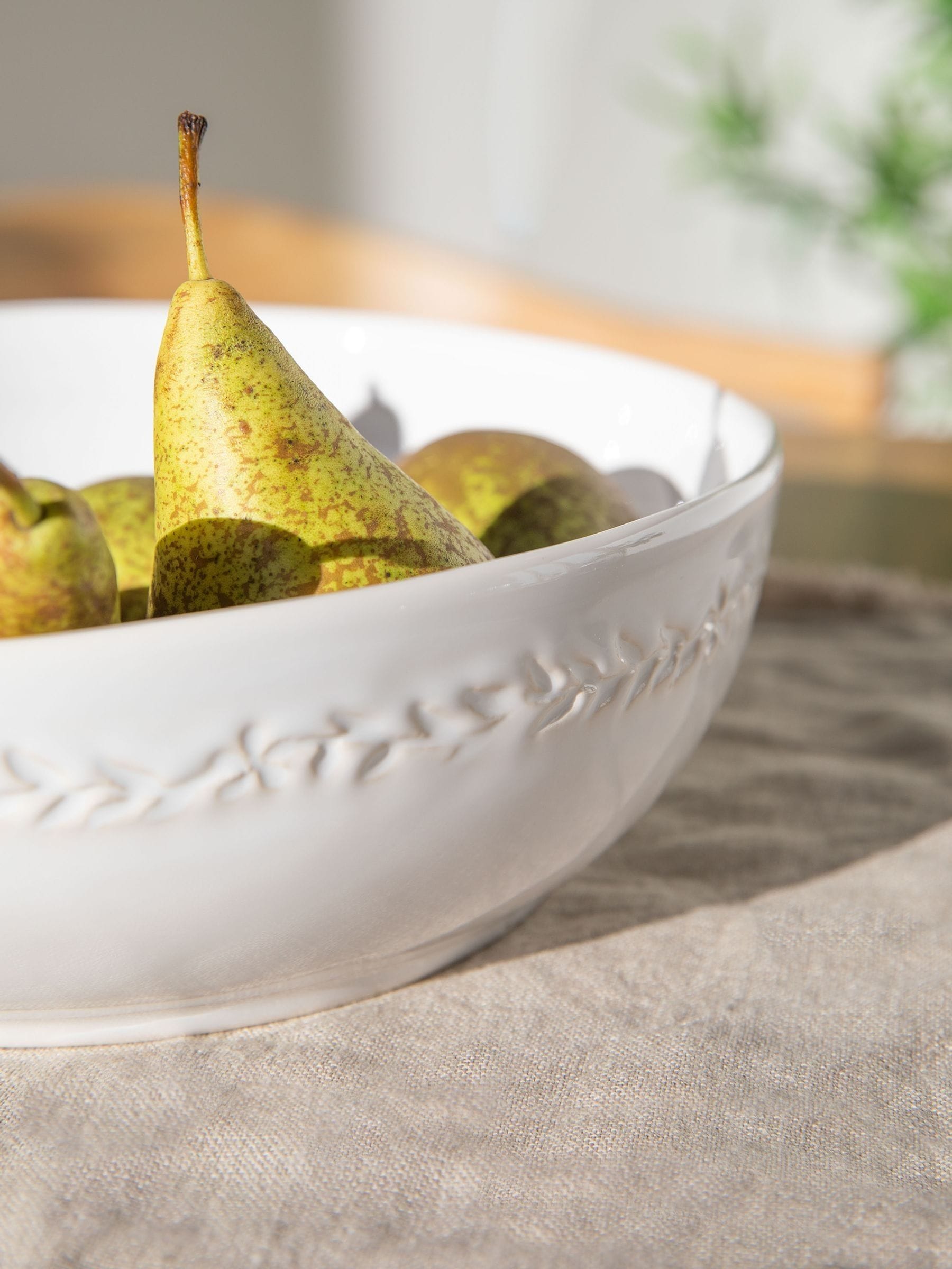 Garden Trading White Overton ceramic serving bowl, UK version
