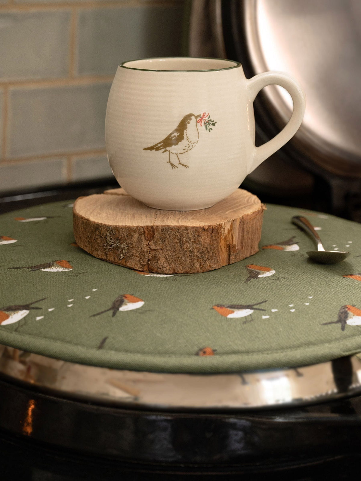 Sophie Allport Forest Green Robin Circular Hob Cover