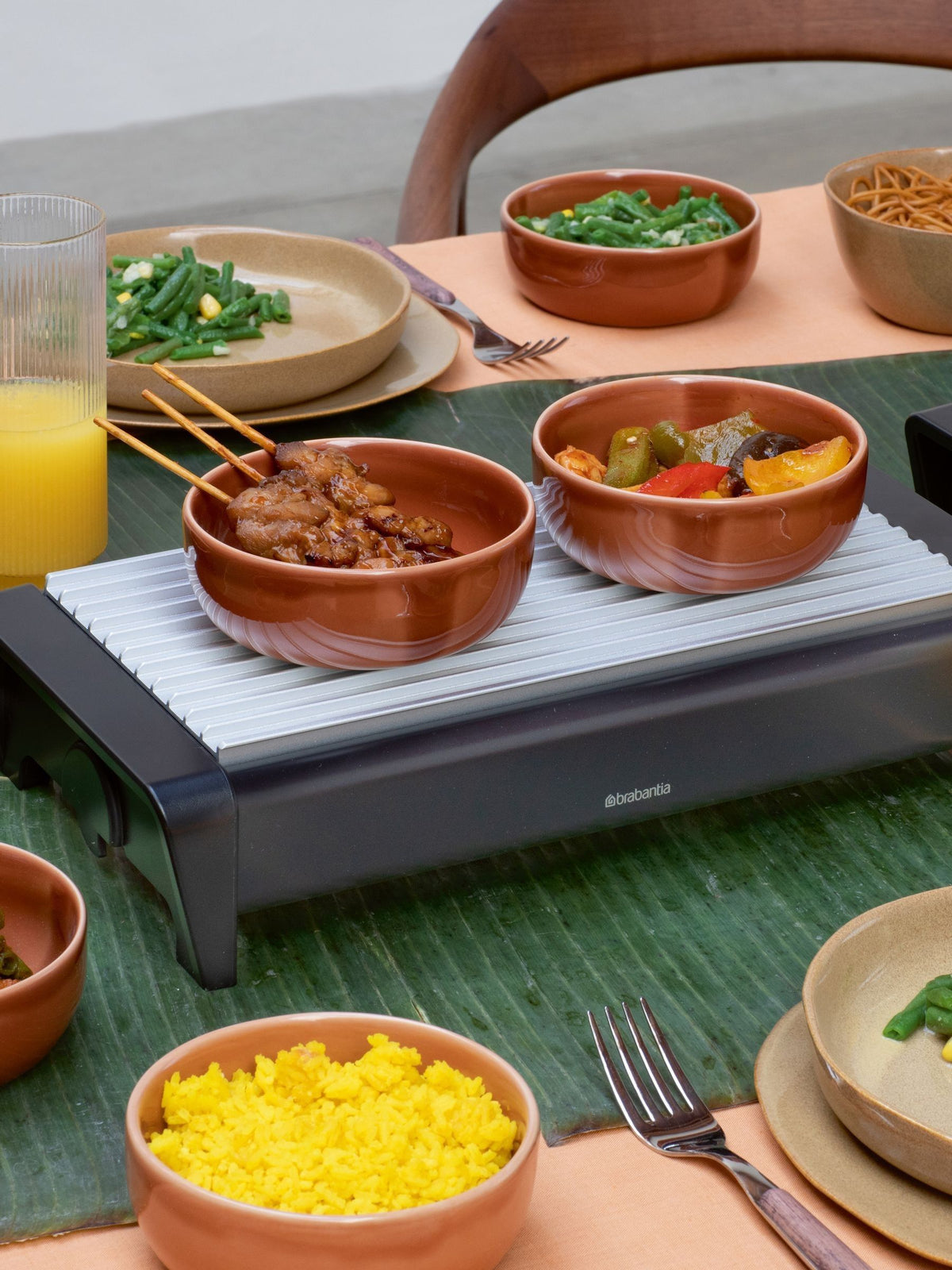 Brabantia Black Food Warmer with 2 Burners