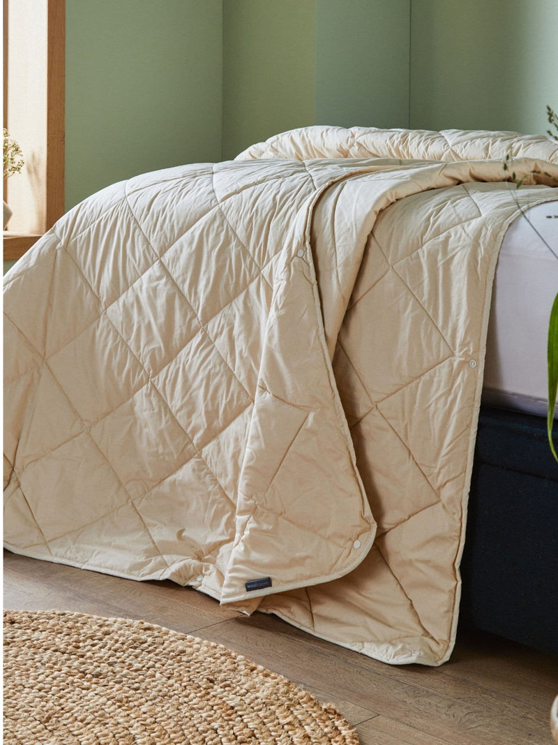 Woolroom all seasons wool duvet (British brand)