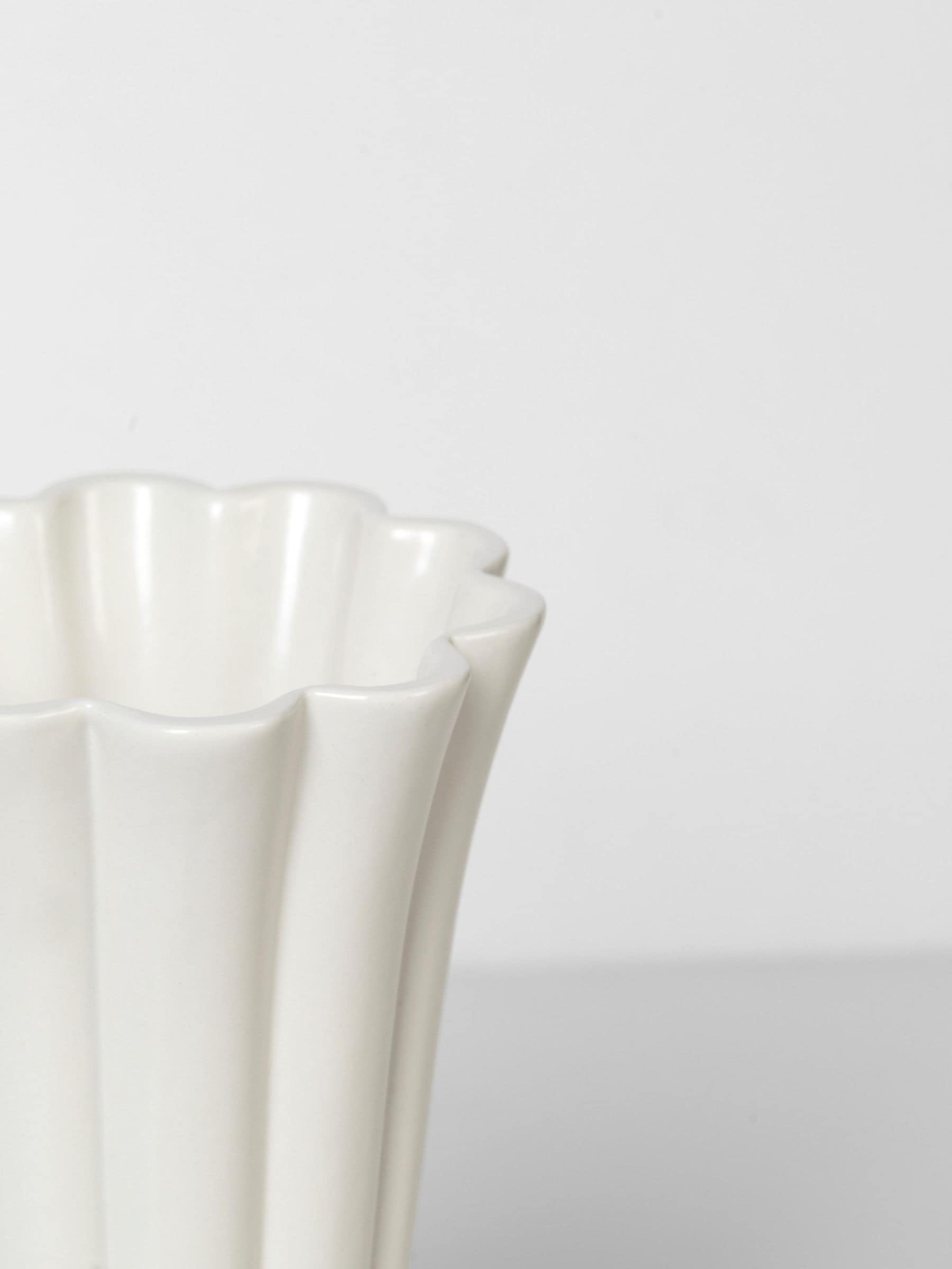 Broste Copenhagen Cream Heli Vase
