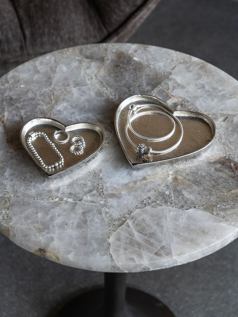 Libra Interiors silver Esme heart decorative plates set of 2, UK version