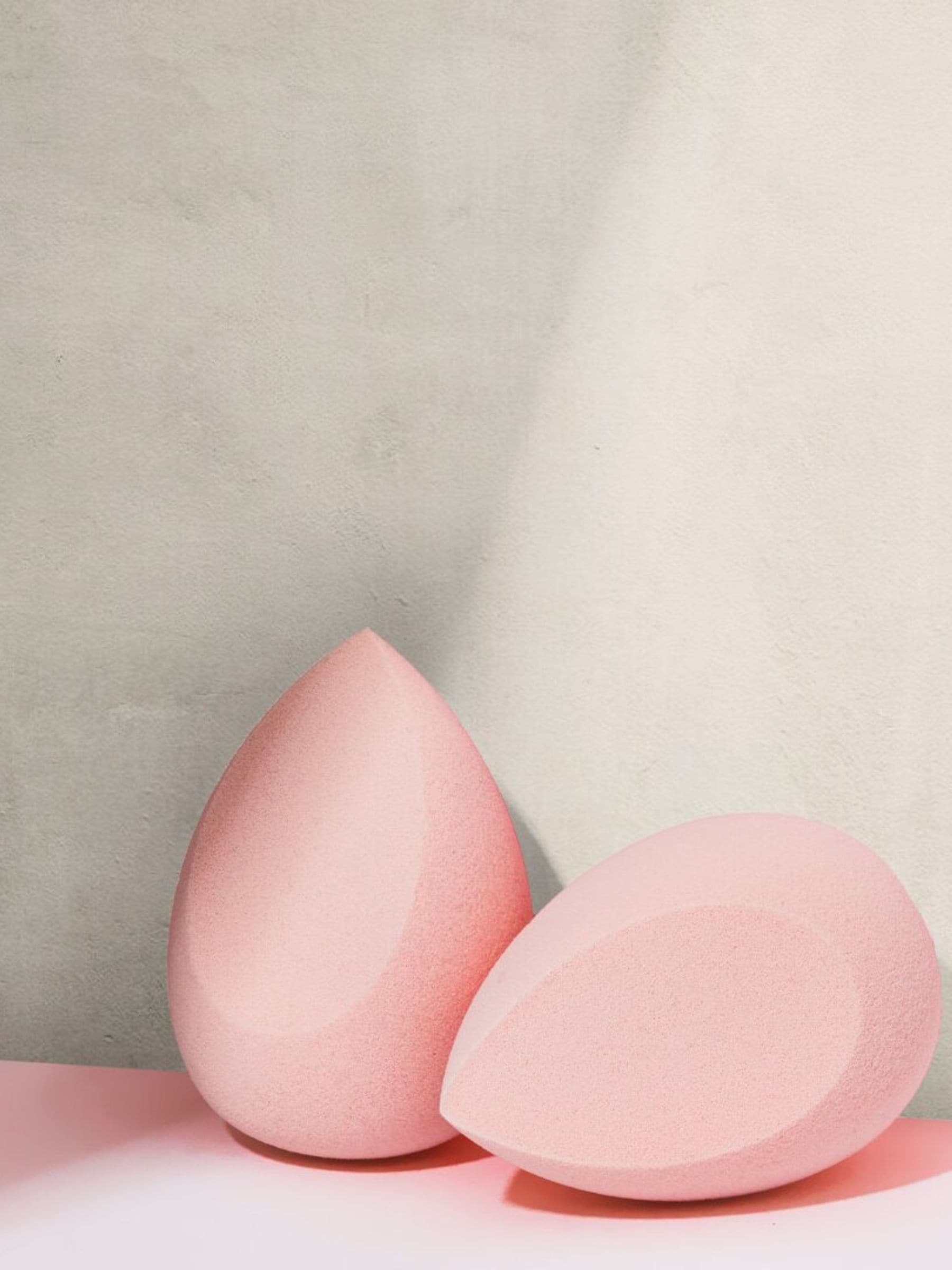 CLOMANÁ Beauty Marshmallow Makeup Sponge Shape 1 - British product