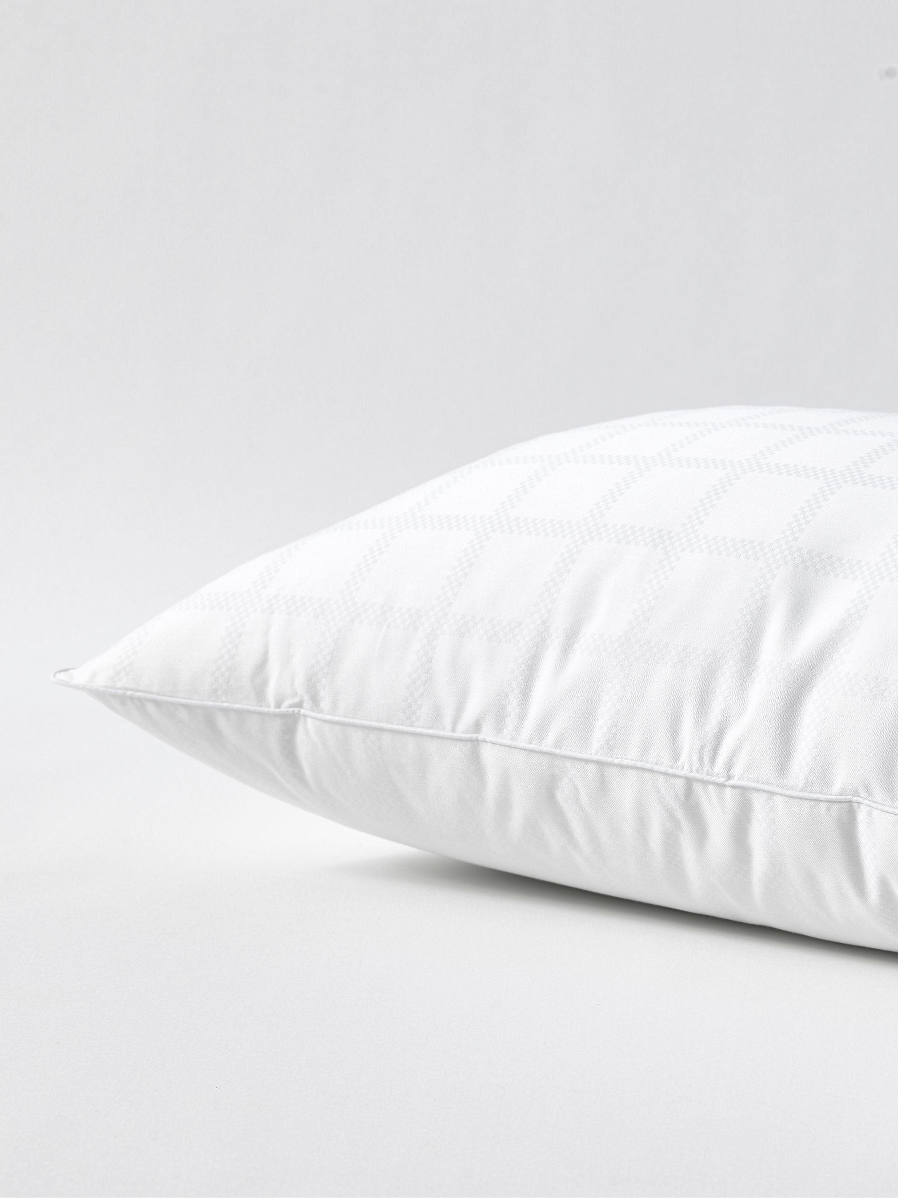 FBC Allergy Defence White Pillow 48x74cm - British product