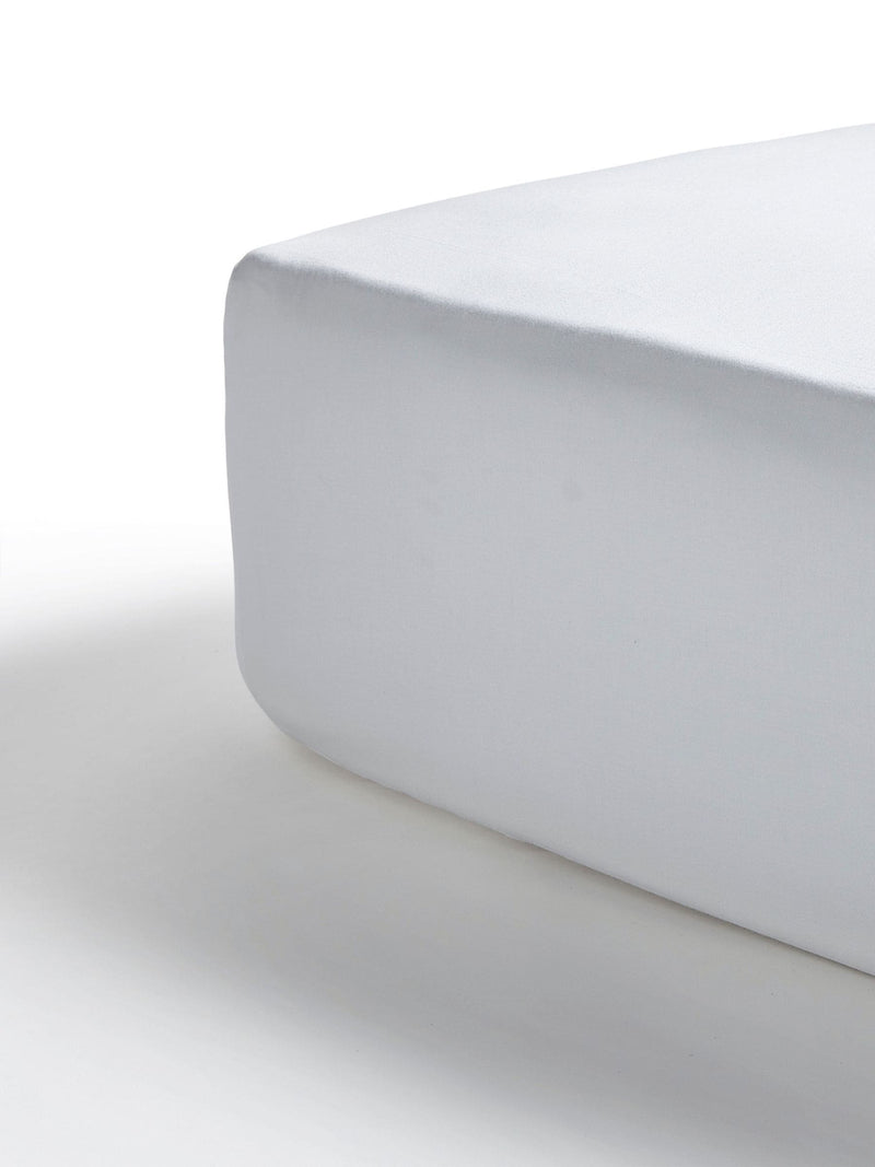 FBC white plain dye fitted sheet - British product
