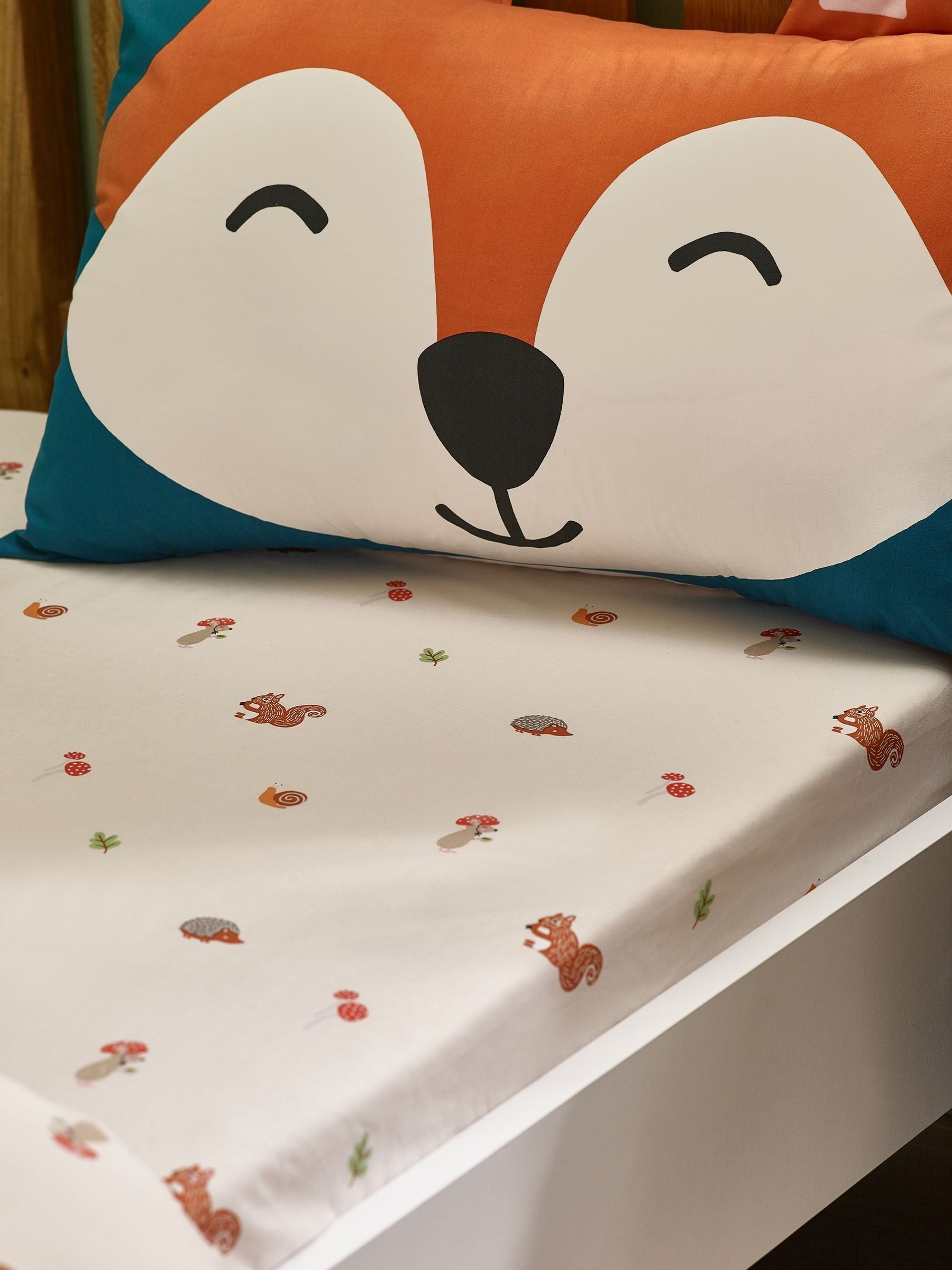 Catherine Lansfield Cream Fox and Woodland Friends Fitted Sheet