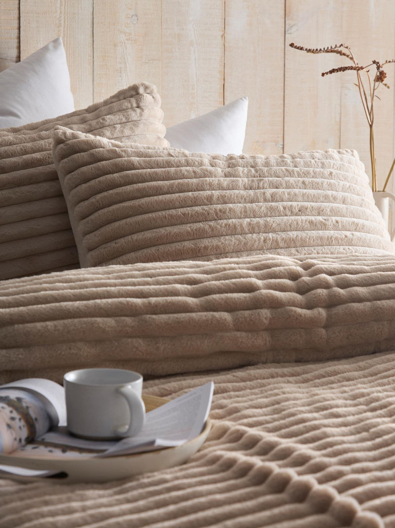Appletree Morritz Faux Fur Duvet Cover Set - British product