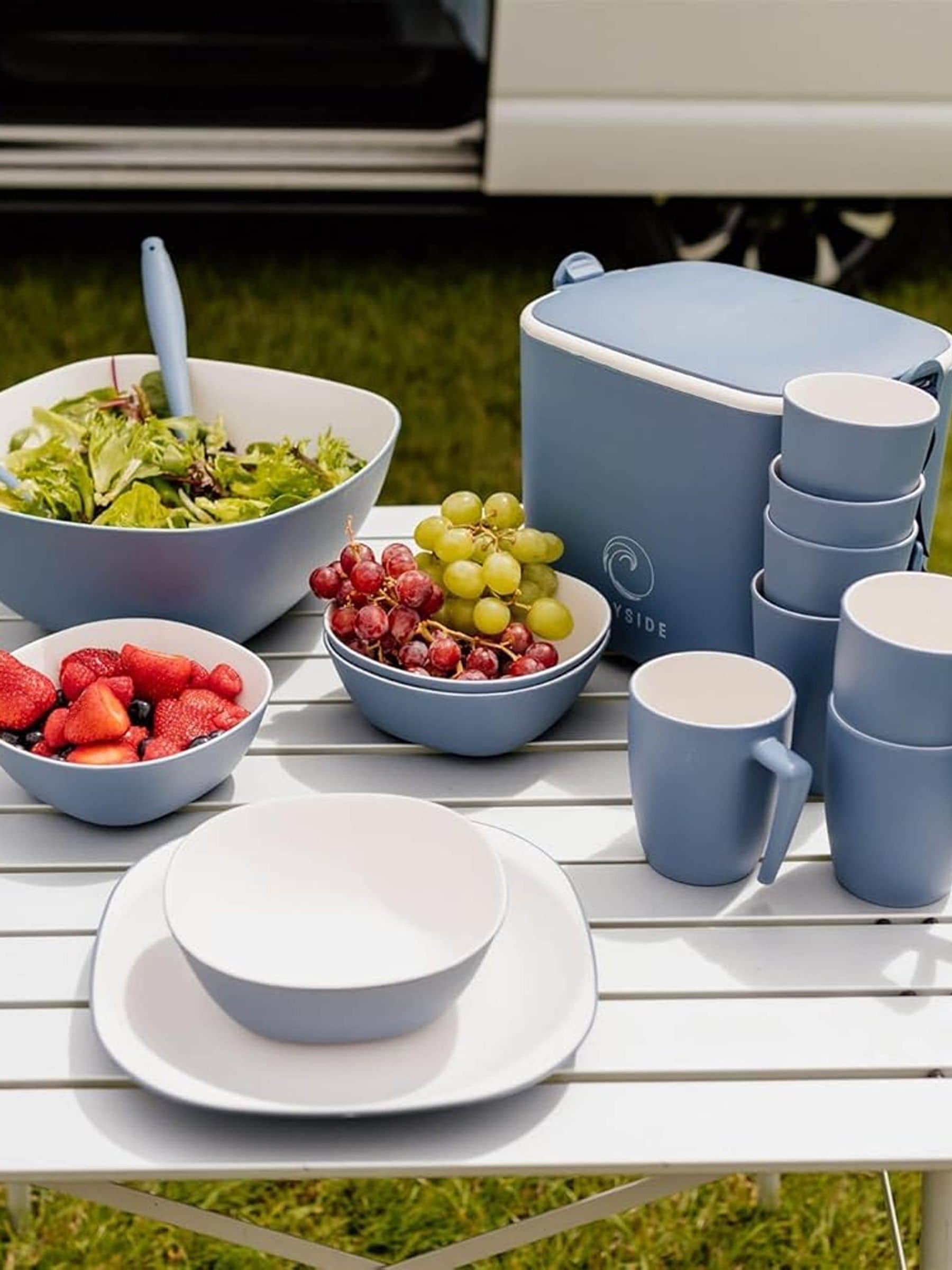 Bayside Blue Pool picnic set 12 piece - British product