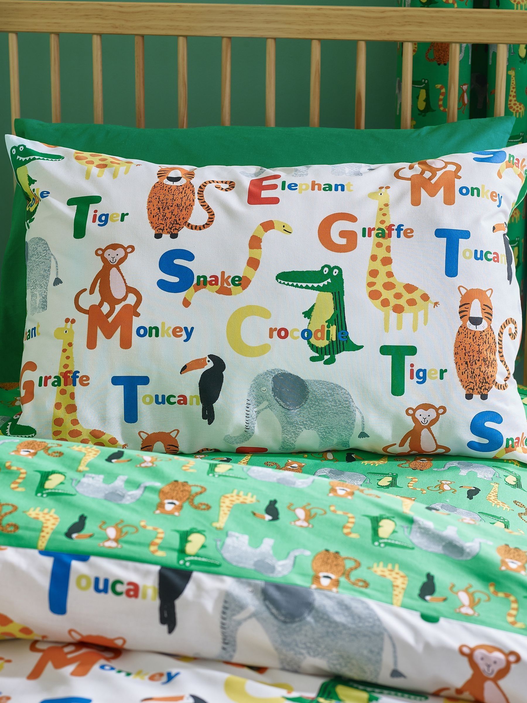 Catherine Lansfield Animal Magic Reversible Duvet Cover Set - British product