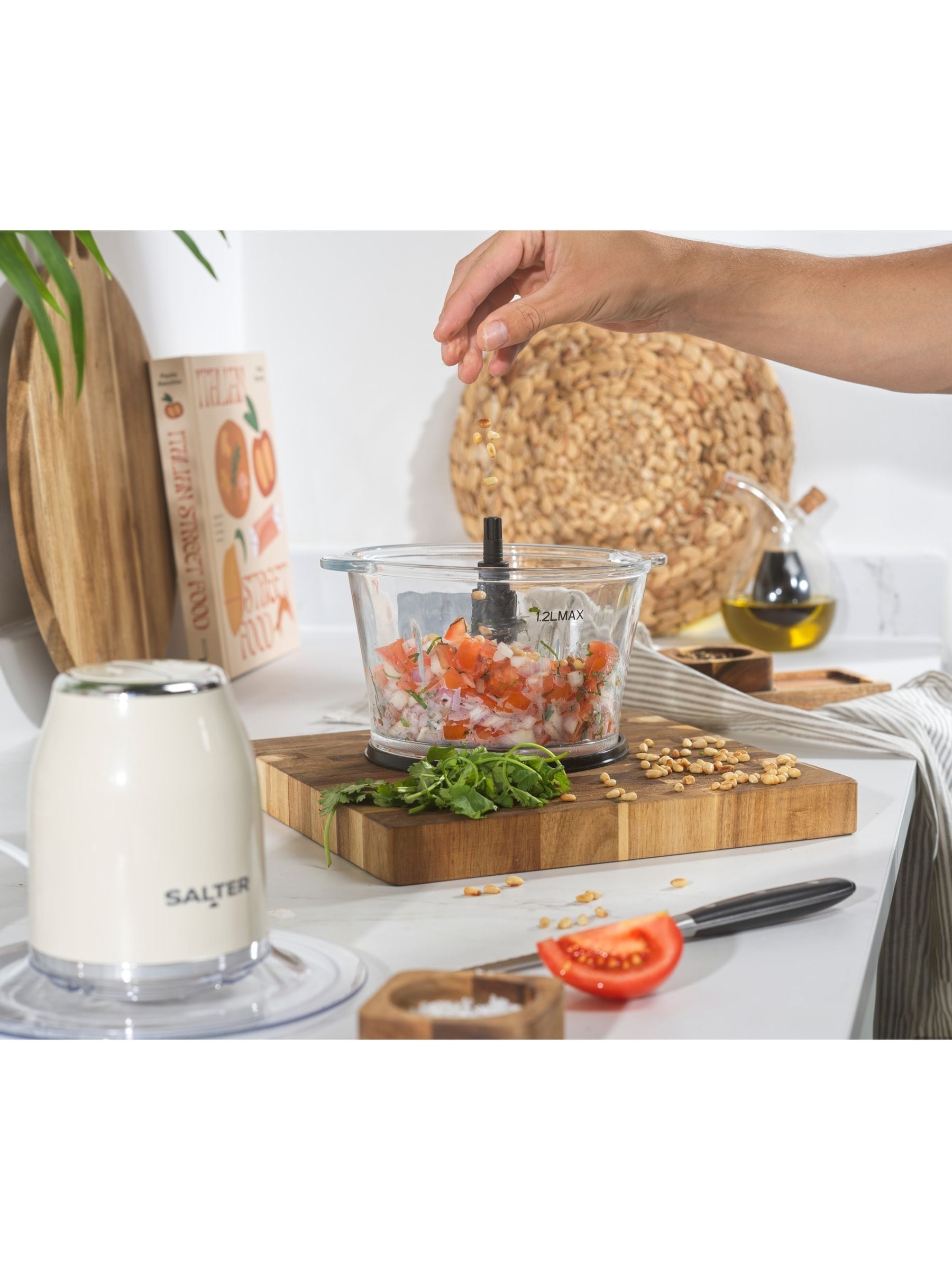 Salter Cream Retro Glass Chopper 1.5L (British brand)