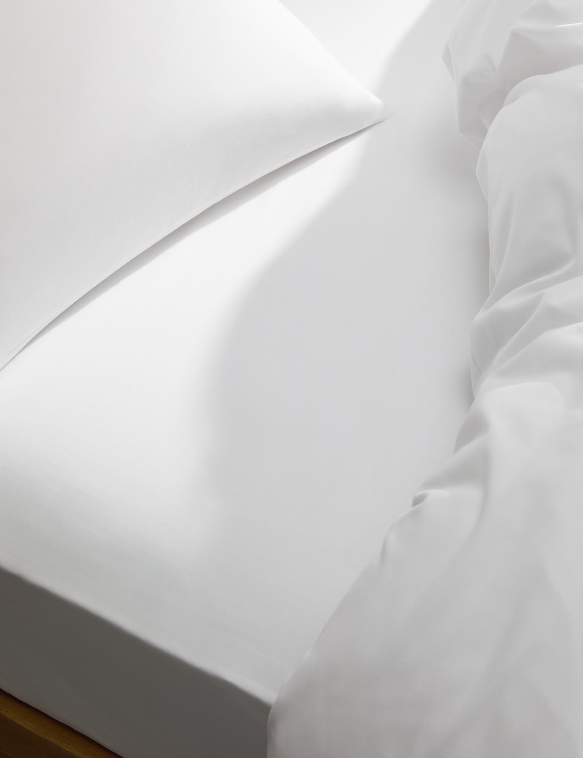 Cotton Rich Fitted Sheet 25cm - British product