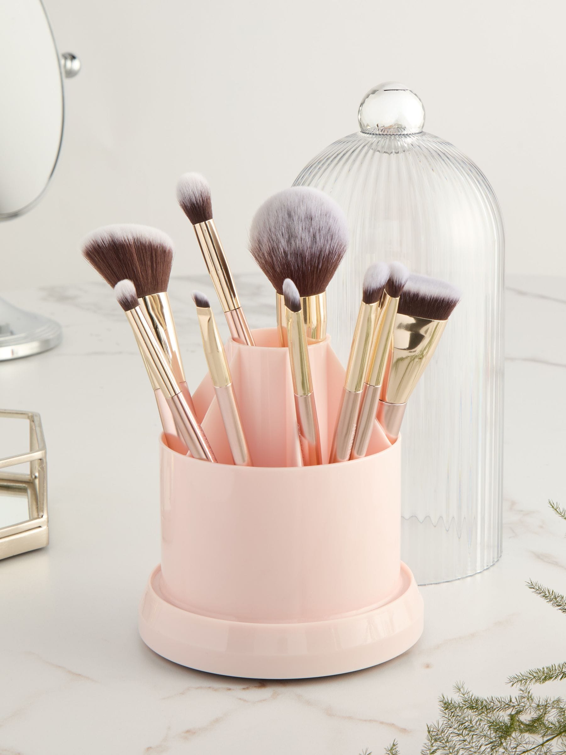 360° Rotating Makeup Brush Organiser
