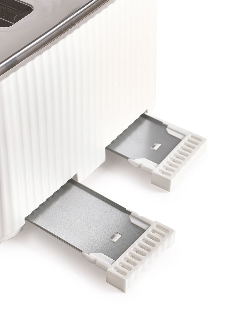 White Sleek 4 Slice Toaster (British brand)