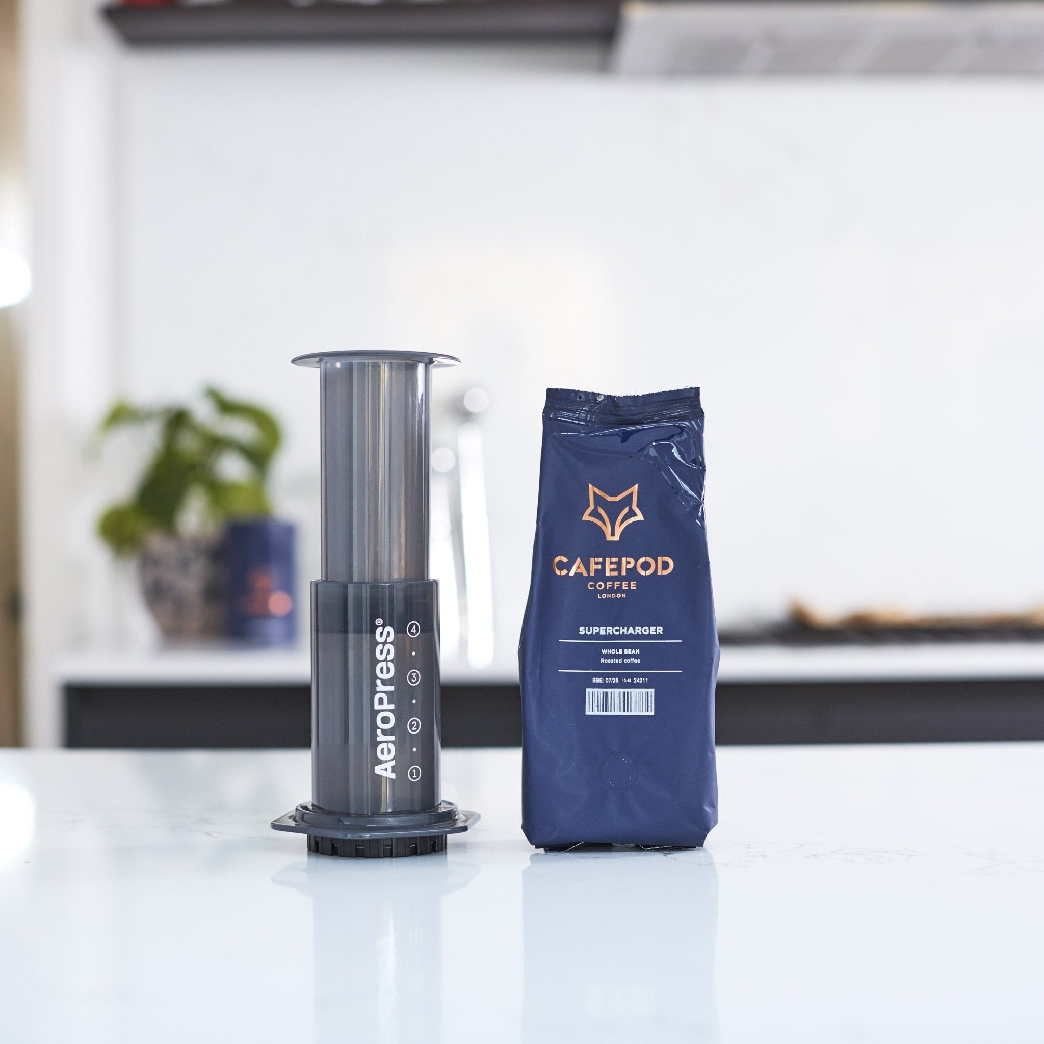 AeroPress Coffee Maker Original Portable Brewing - British product