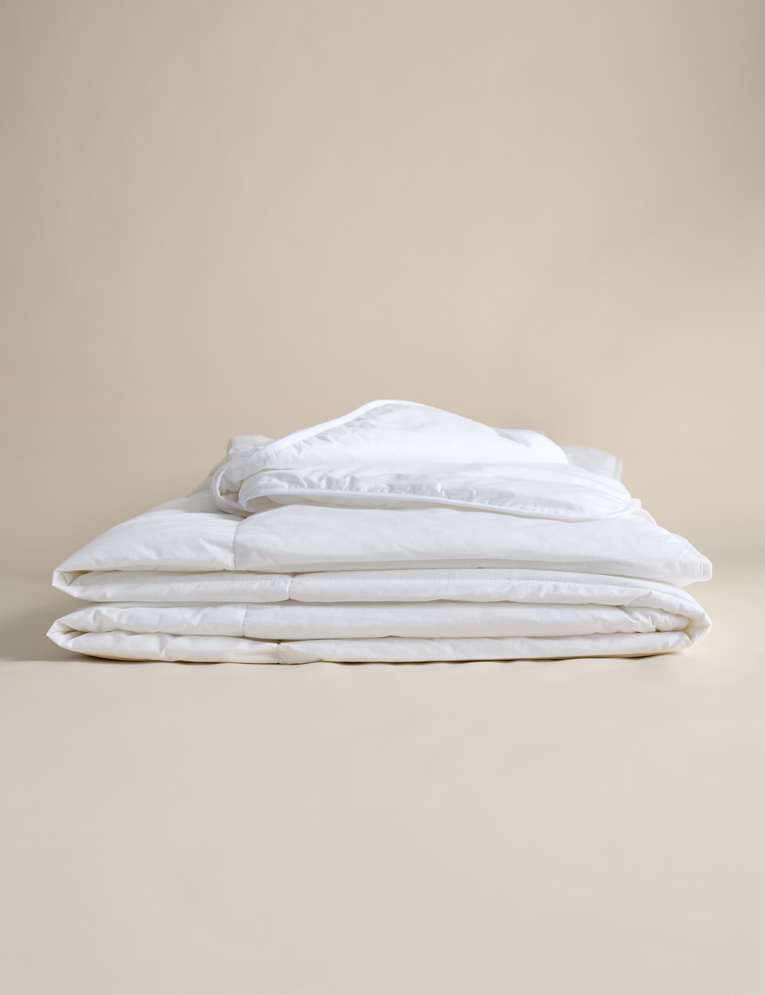 Down Alternative 2.5 Tog Duvet, UK version