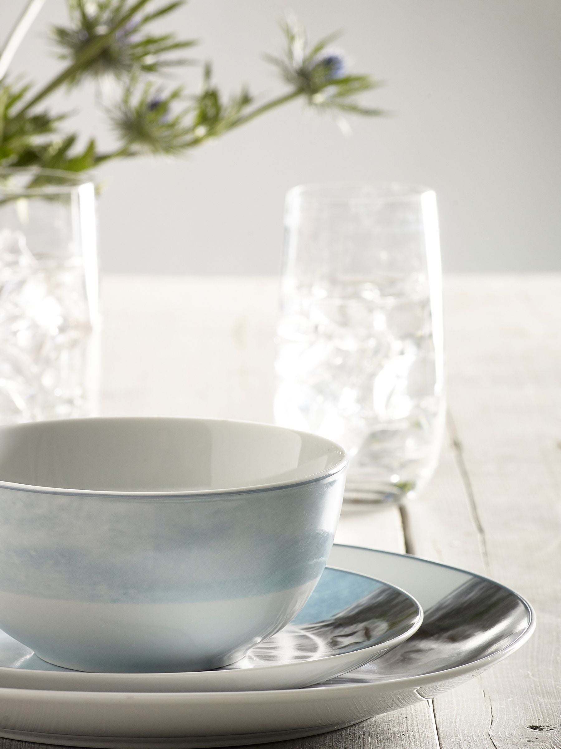 Porcelain dinner set with Teal Blue Hamish The Highland Cow design, 12 piece (British brand)
