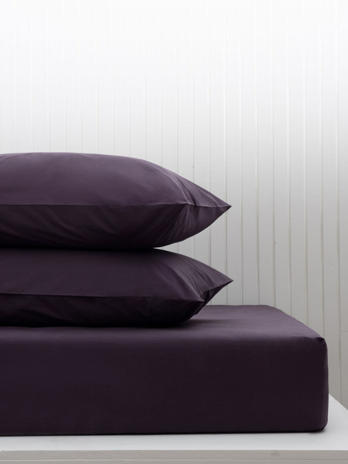 Purple blackberry fitted bed sheet, imported from the UK