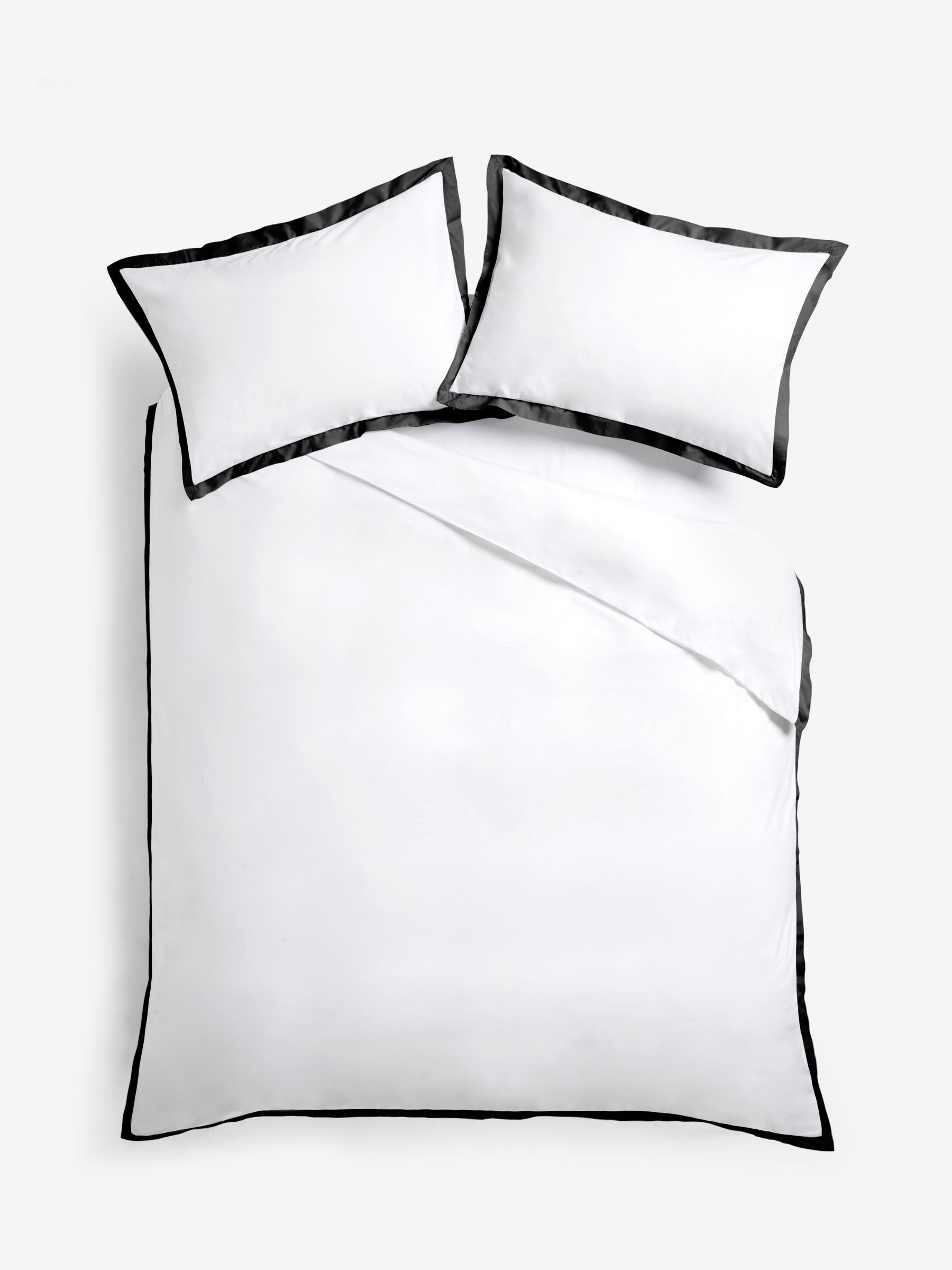 White/Black Cotton Rich Oxford Duvet Cover and Pillowcase Set
